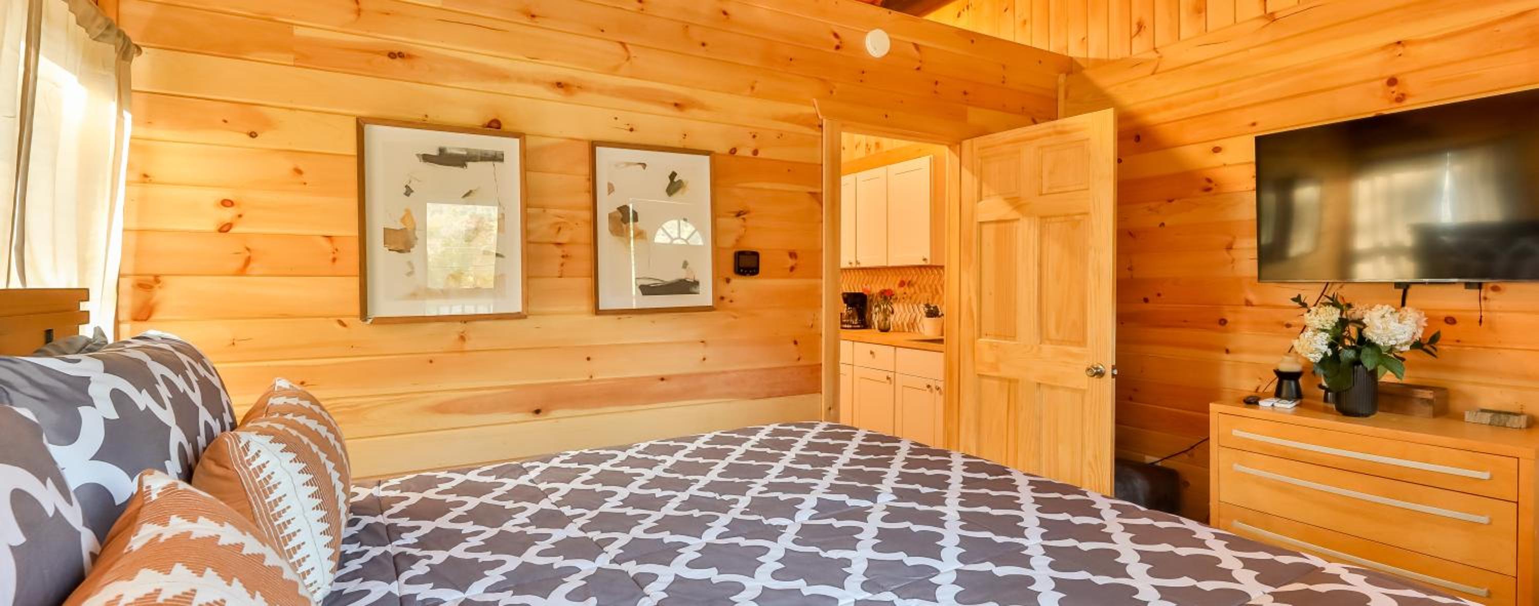 King Room with Mountain View - Photo 9