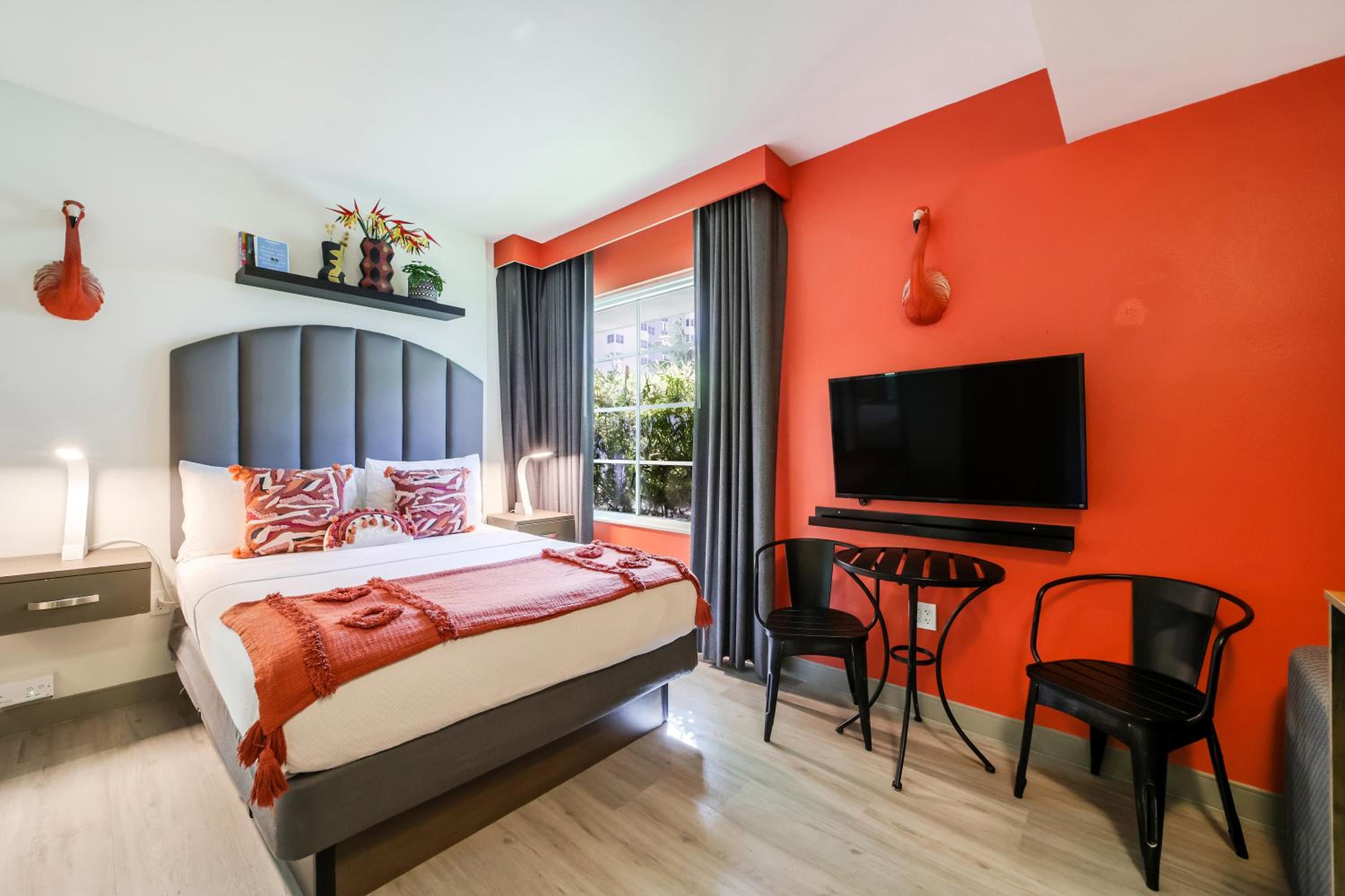 Standard Queen Room (Self check-in)