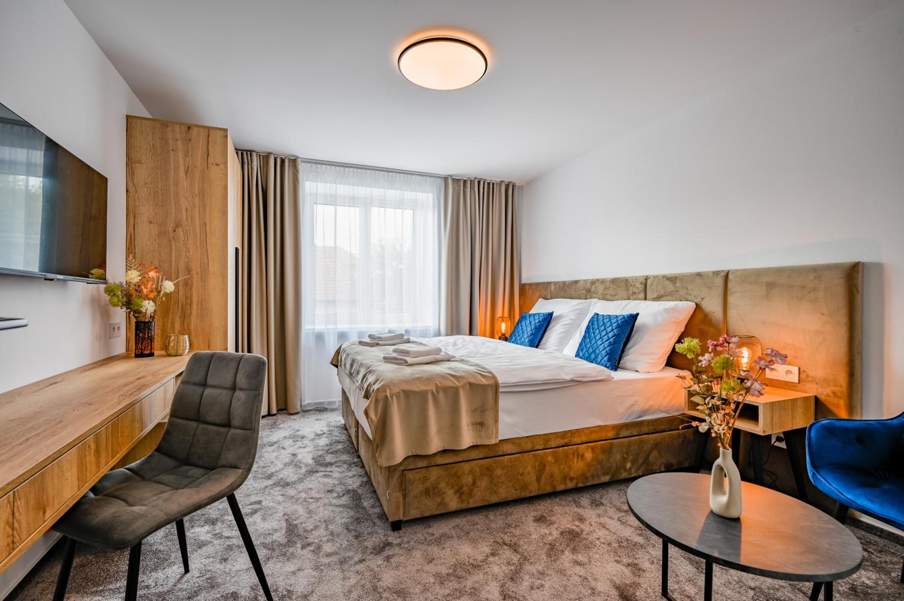 Two-Bedroom Deluxe Apartment