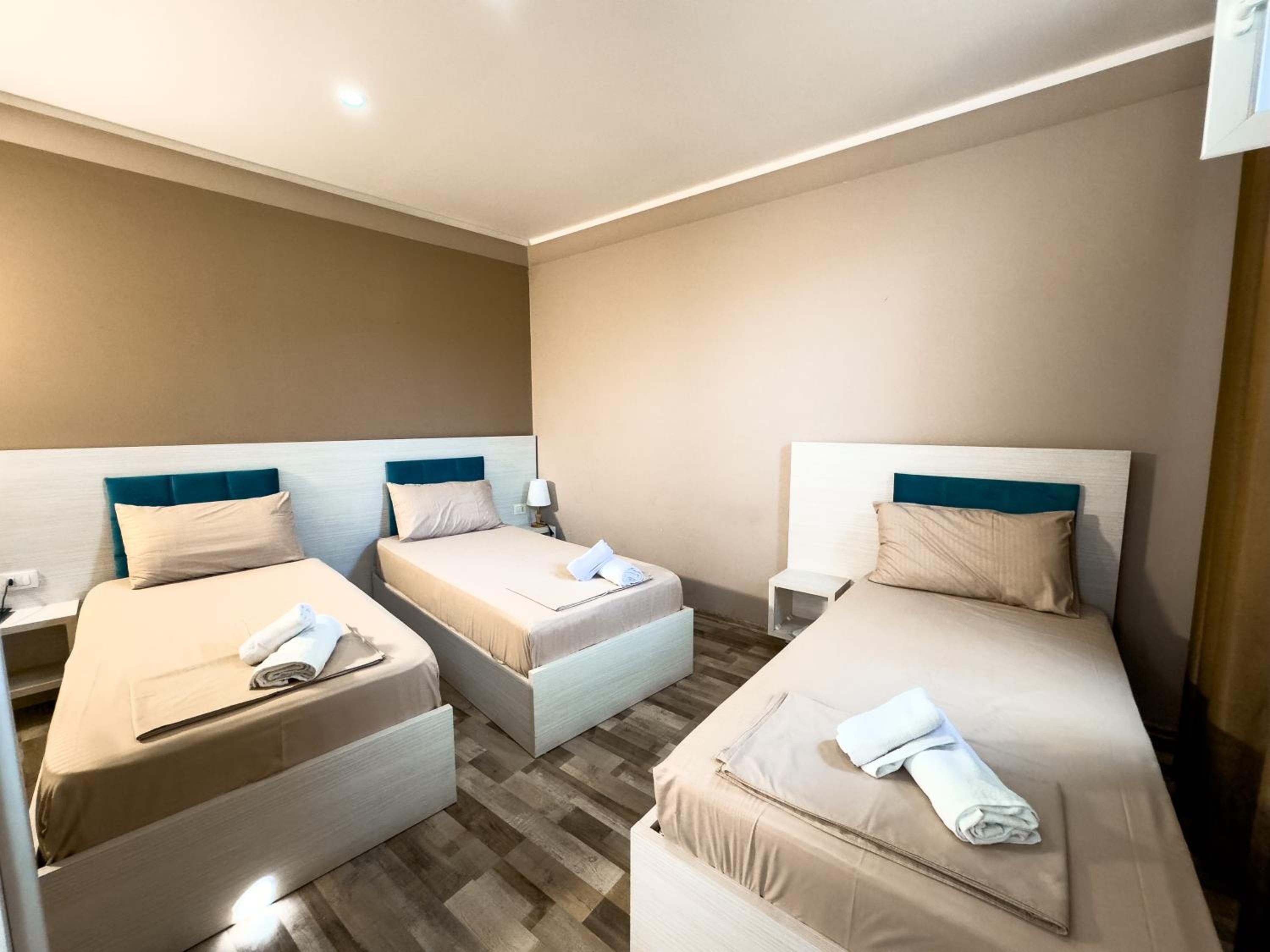 Basic Triple Room