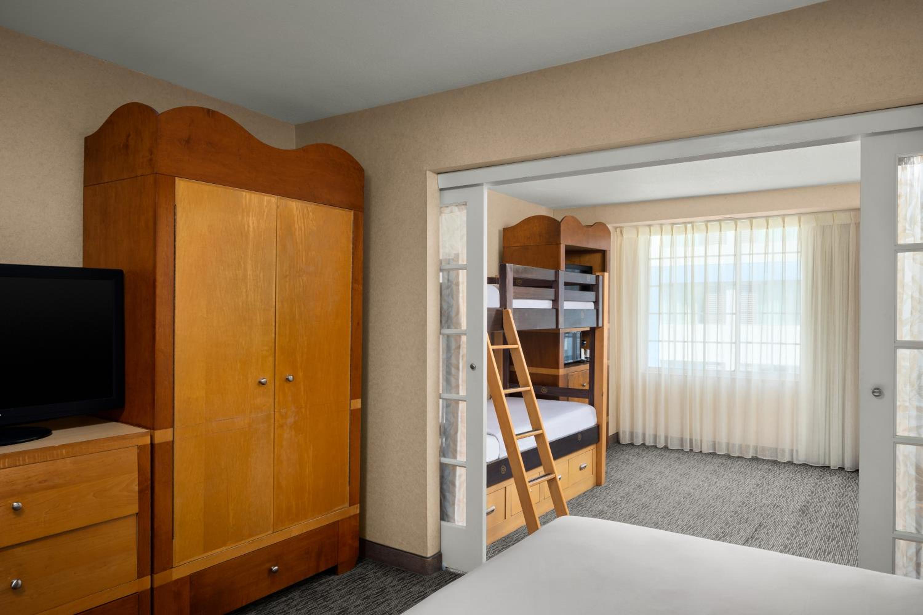 Family Suite - Photo 3