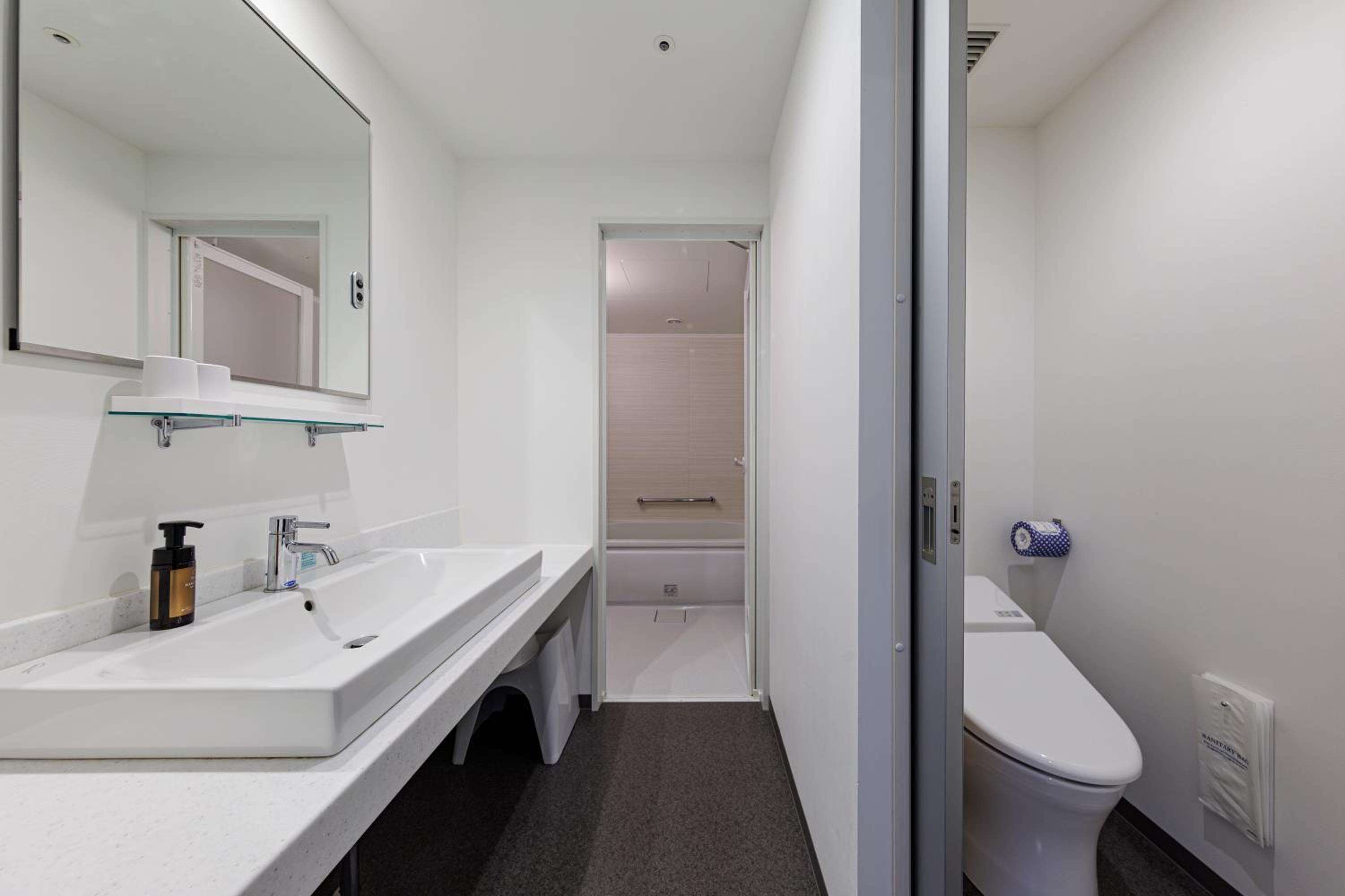 Premium Twin Room (2 Adults) - Non-Smoking - Photo 4