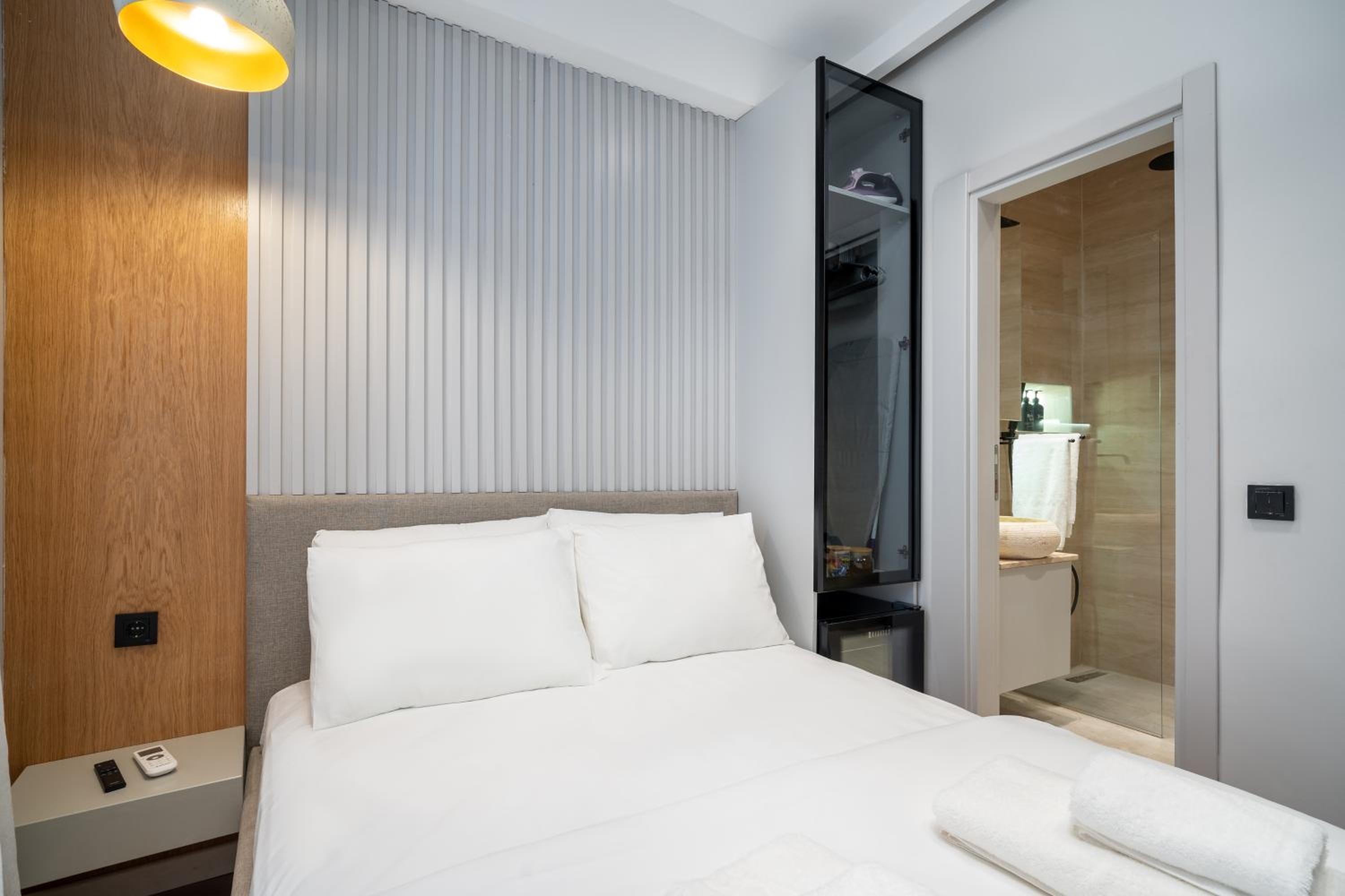 Budget Double Room photo 1