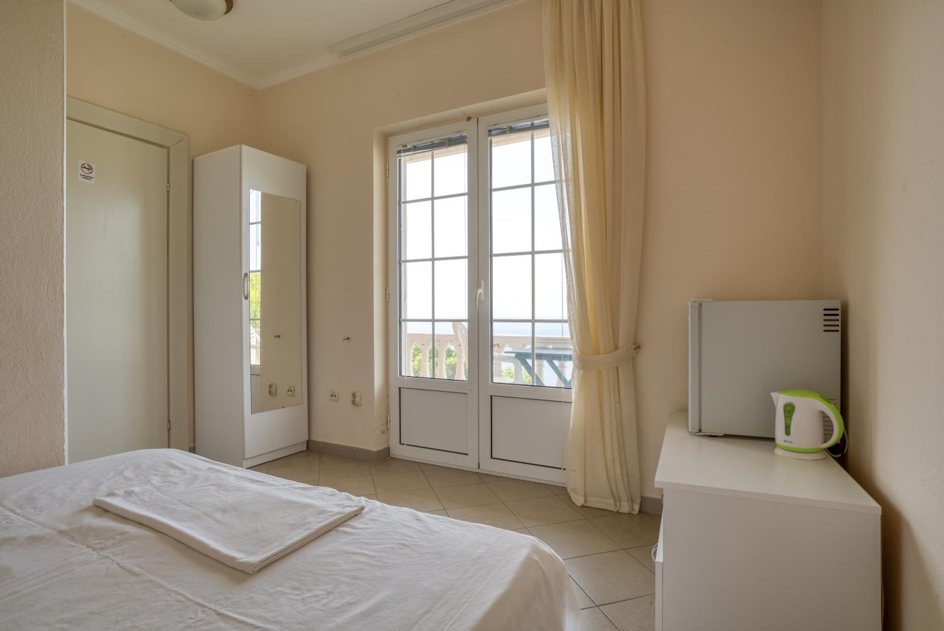 One-Bedroom Apartment with Garden View photo 1
