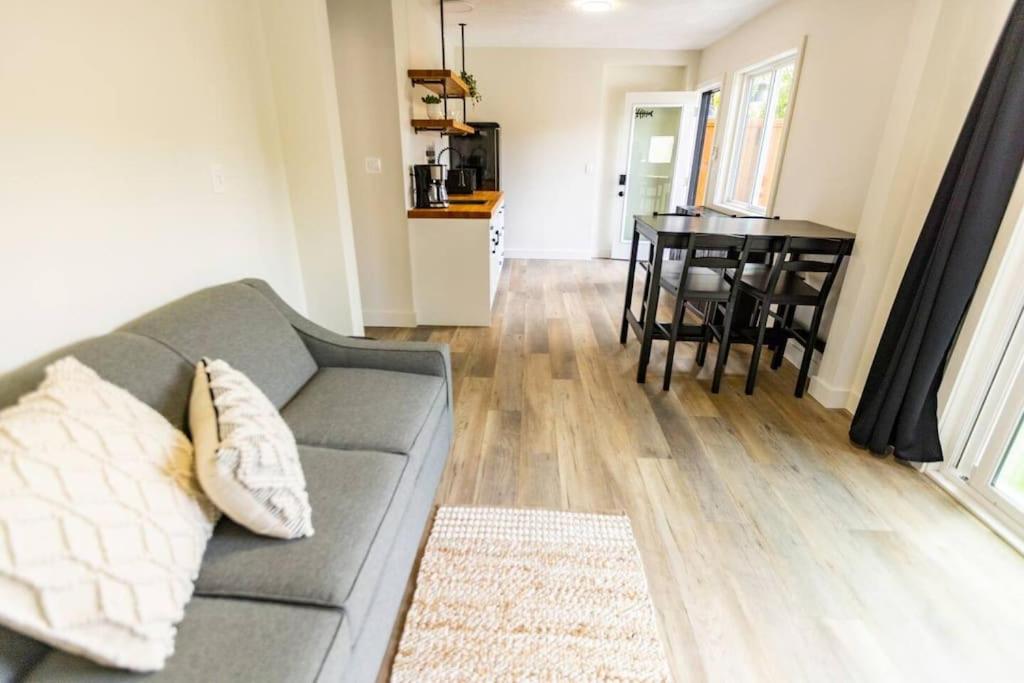 Standard Suite