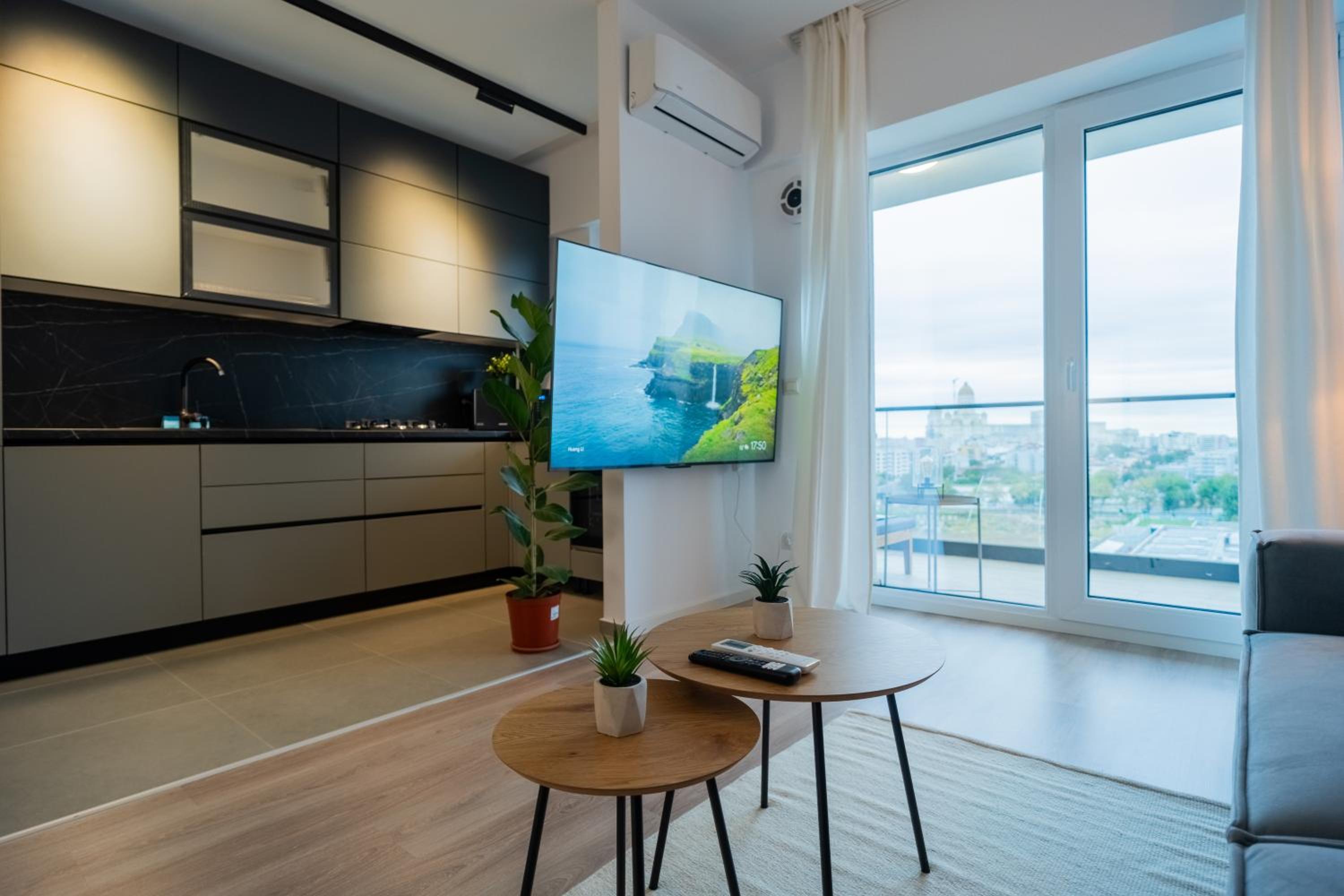 Superior One-Bedroom Apartment with Balcony photo 1