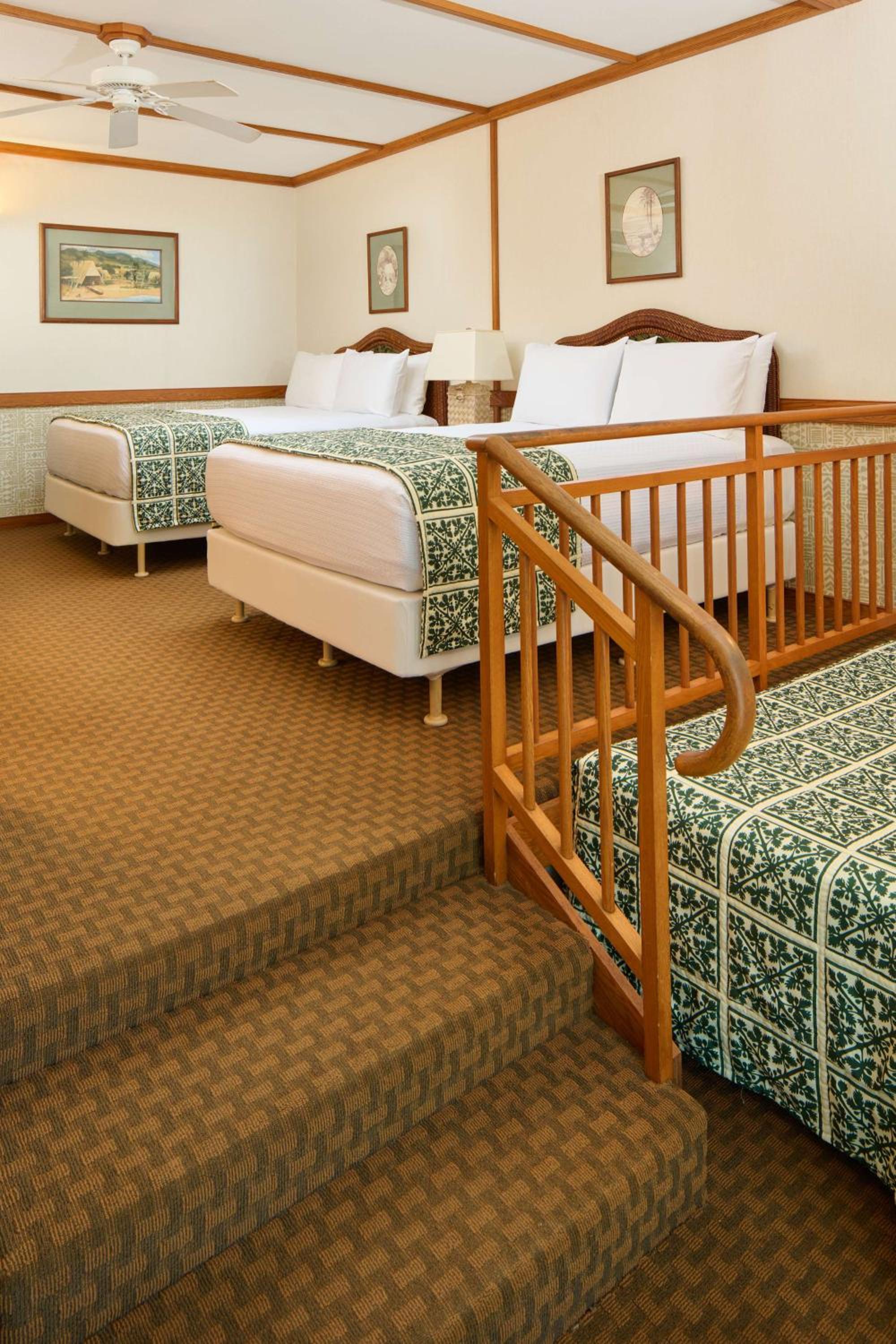 Signature Courtyard Ground Floor 2 Queen Beds thumbnail 6