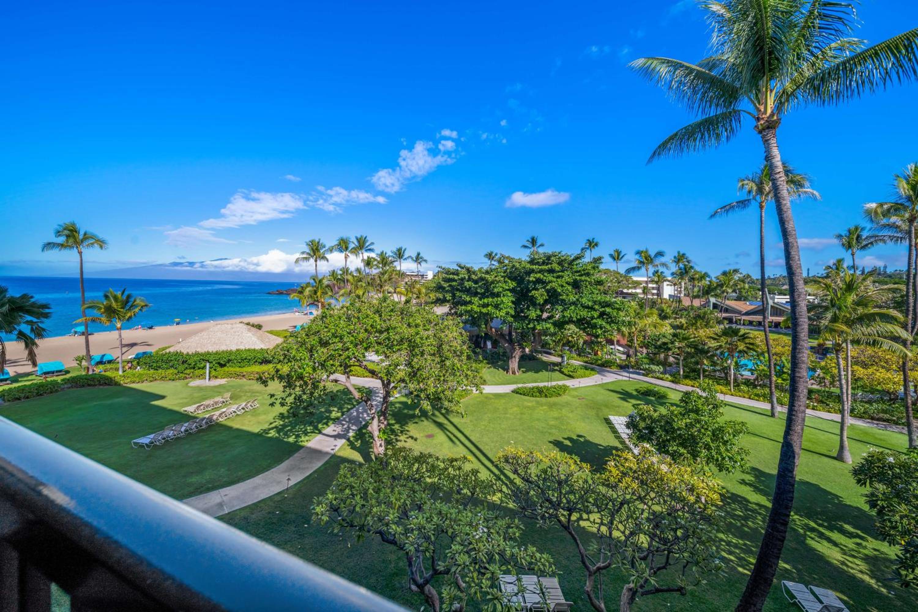Premium Ocean View 1 King Bed thumbnail 5