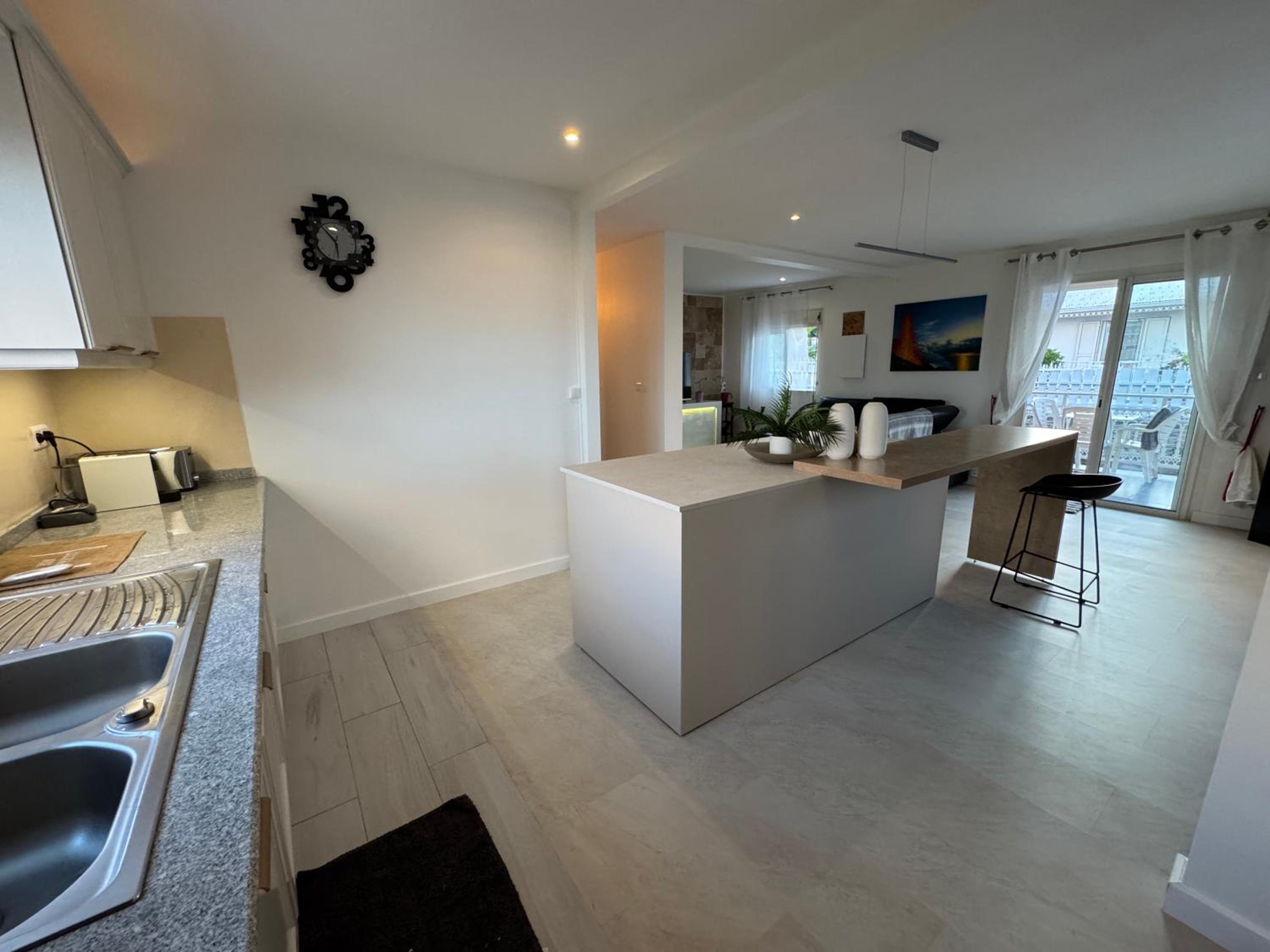 Two-Bedroom House photo 2