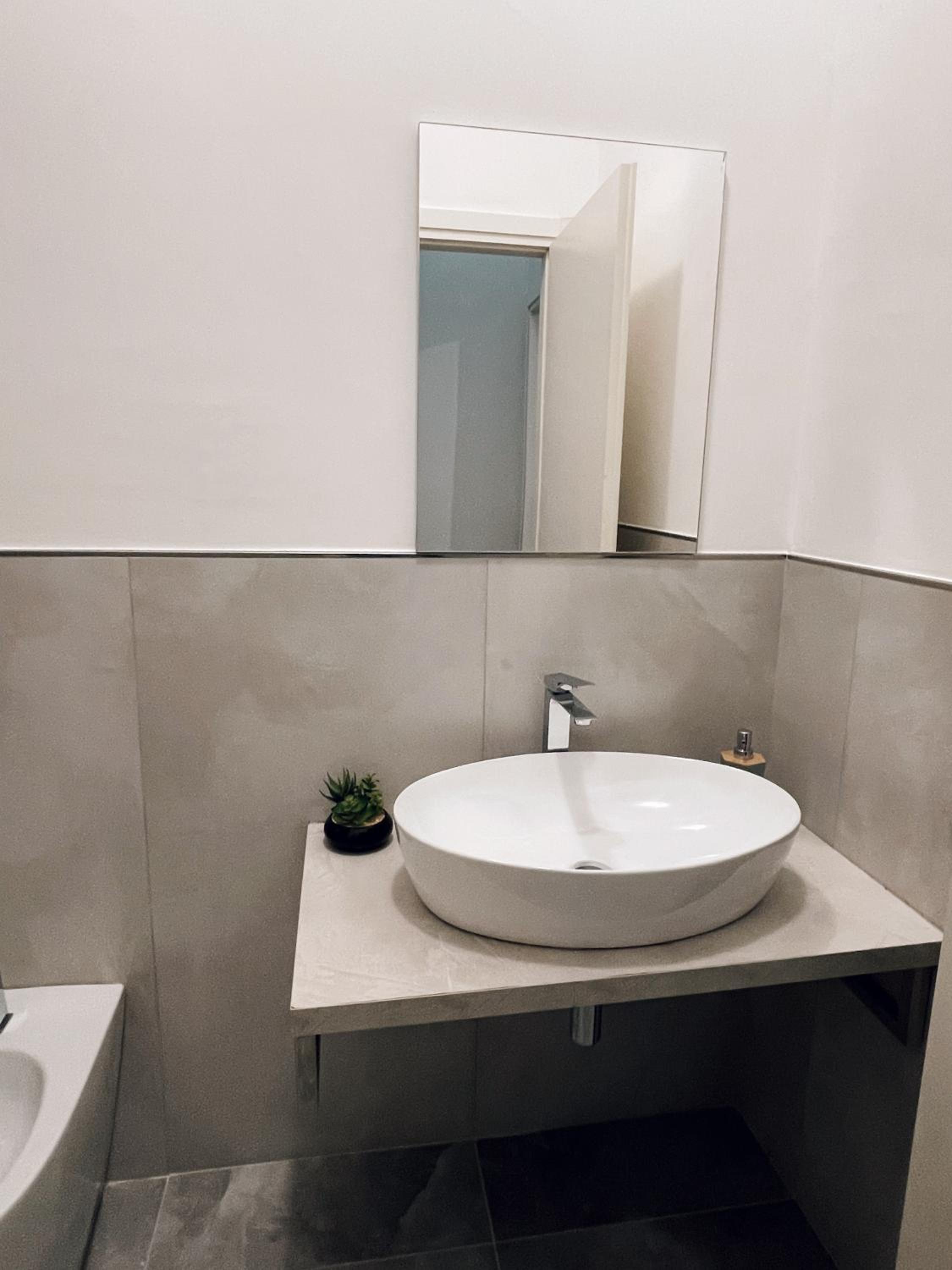Triple Room with Private Bathroom photo 3
