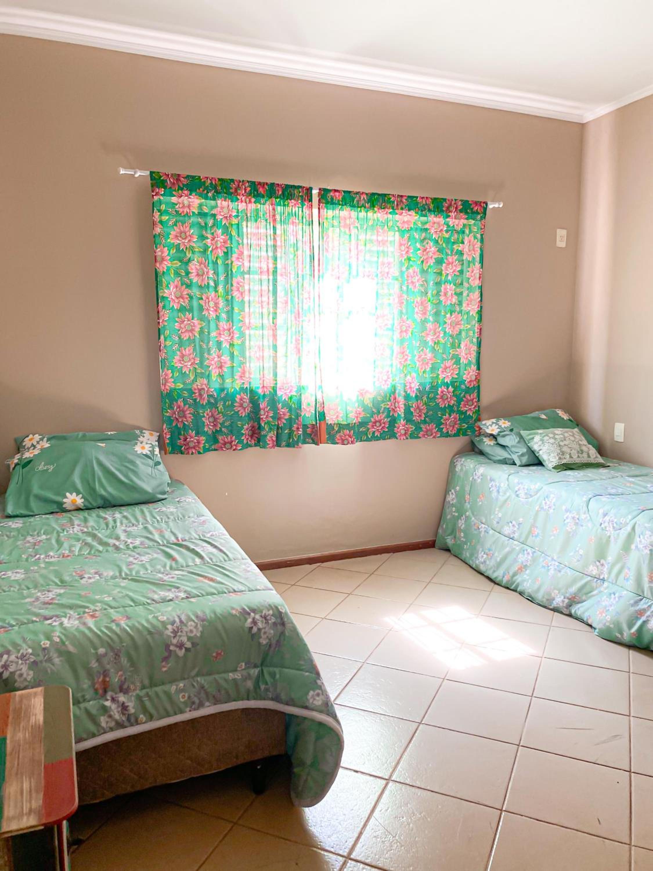 Four-Bedroom House photo 2