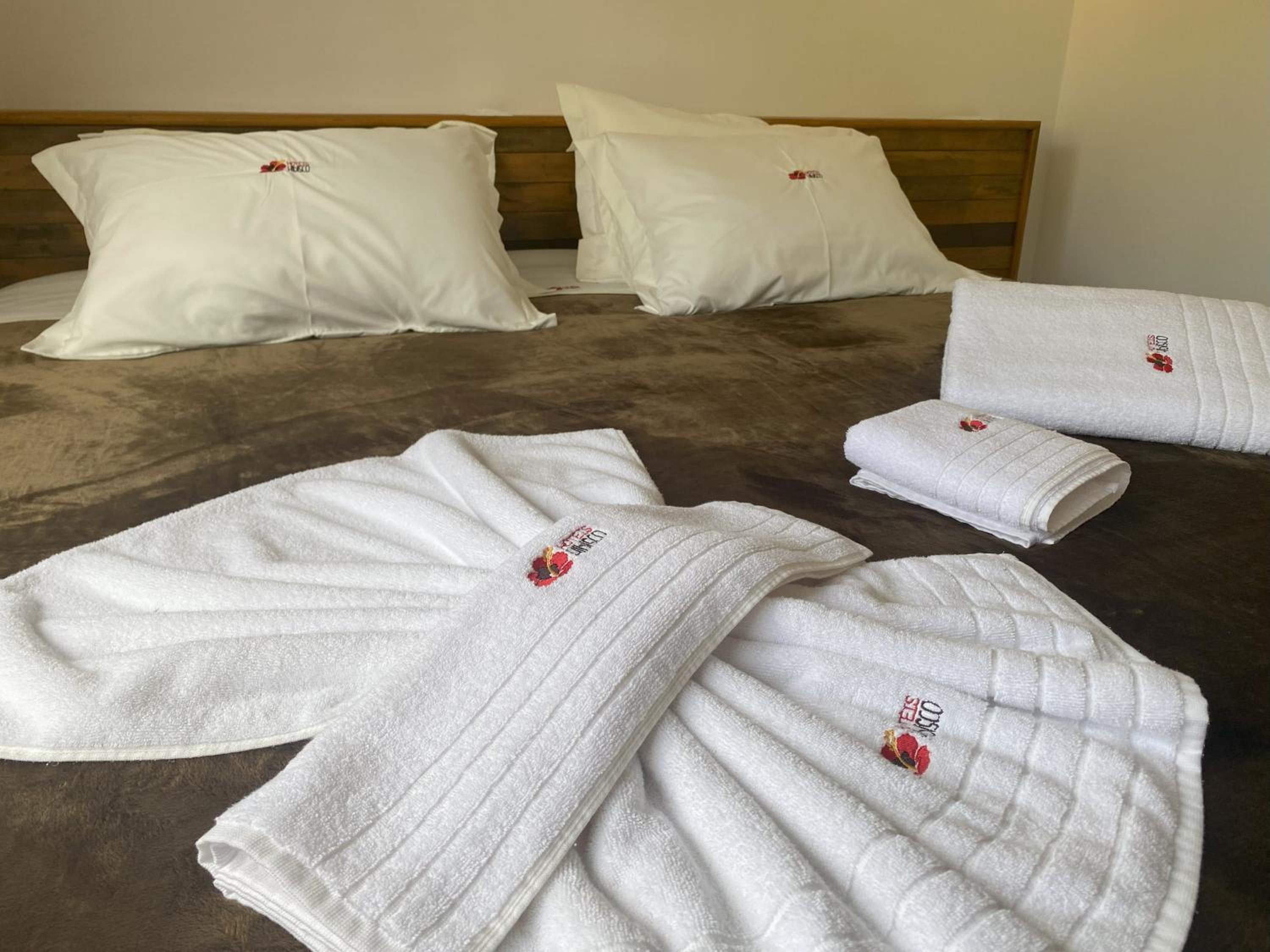 Deluxe Suite with Spa Bath