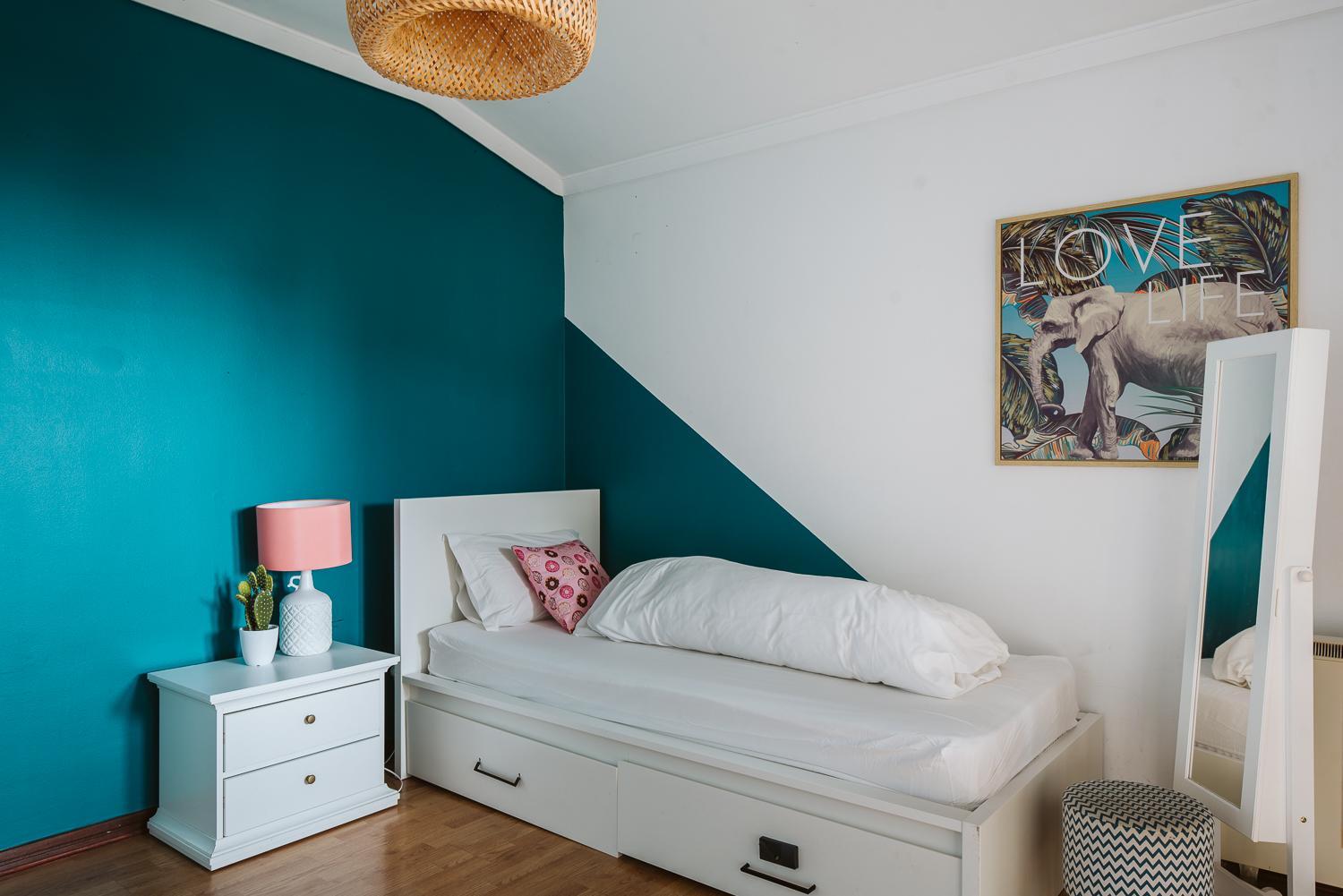 Single Bed in Female Dormitory Room photo 1