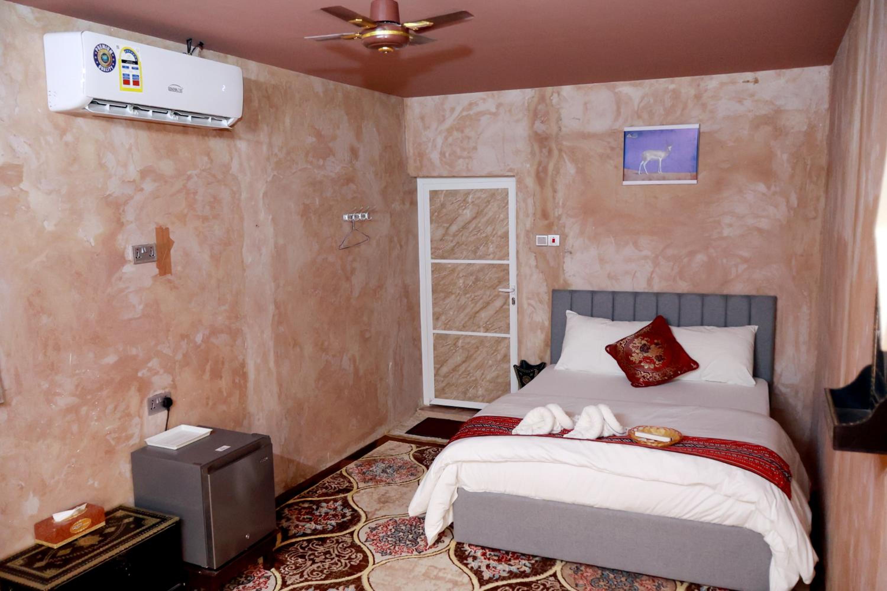 Double Room - Photo 1