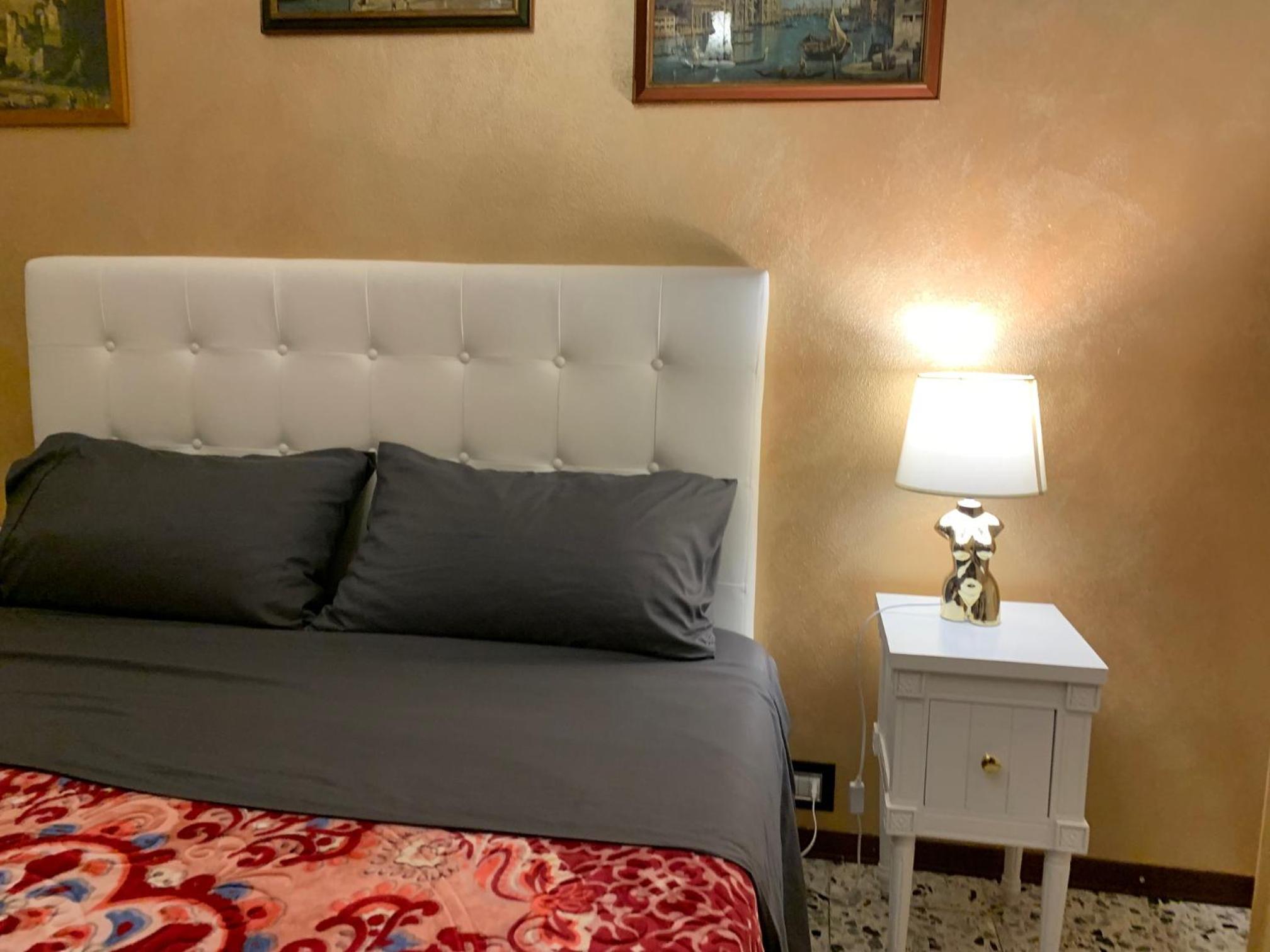 Double Room - Photo 14