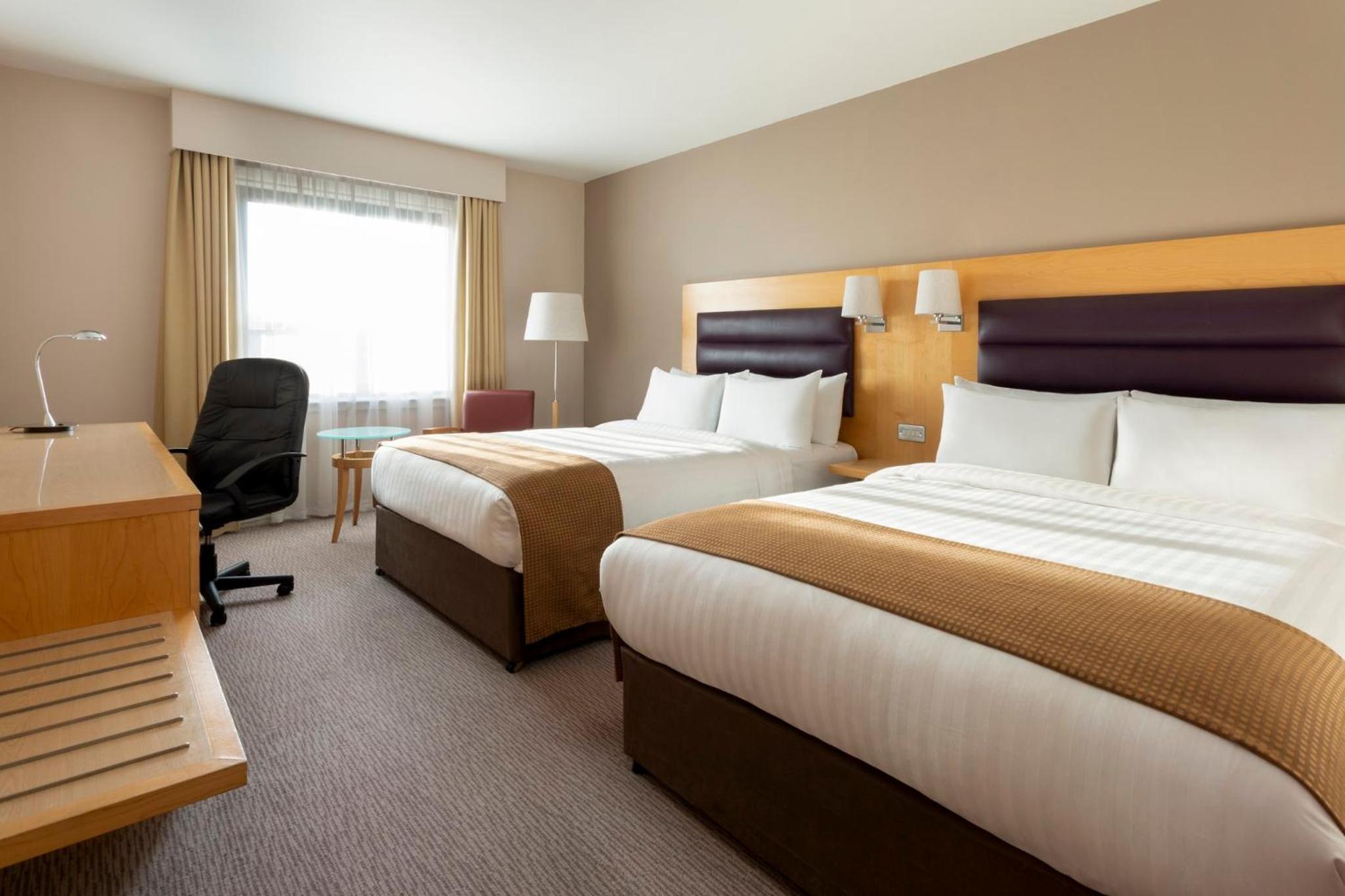 Standard Double Room with Two Double Beds - Photo 27