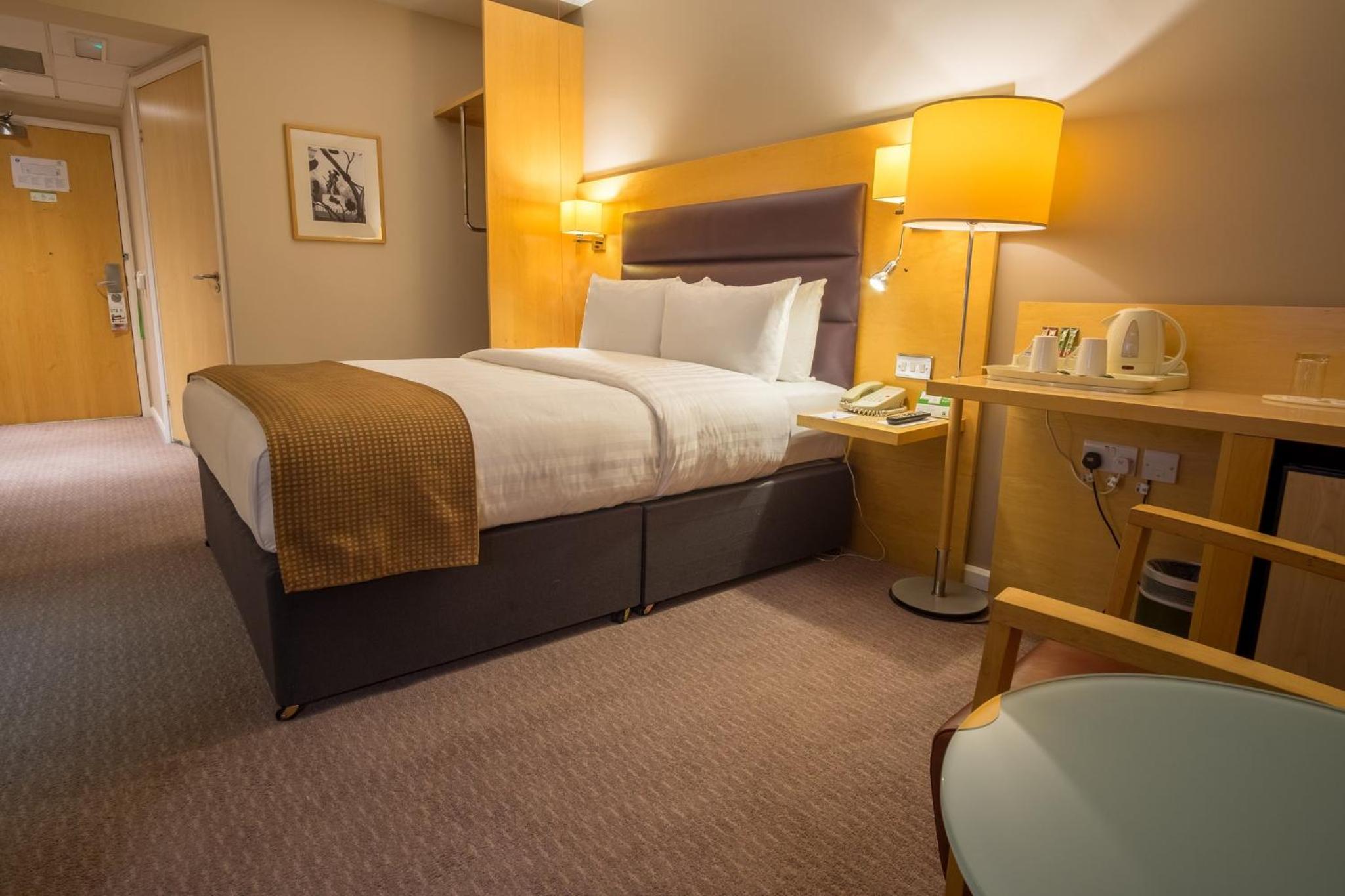 Standard Double Room - Disability Access - Photo 2