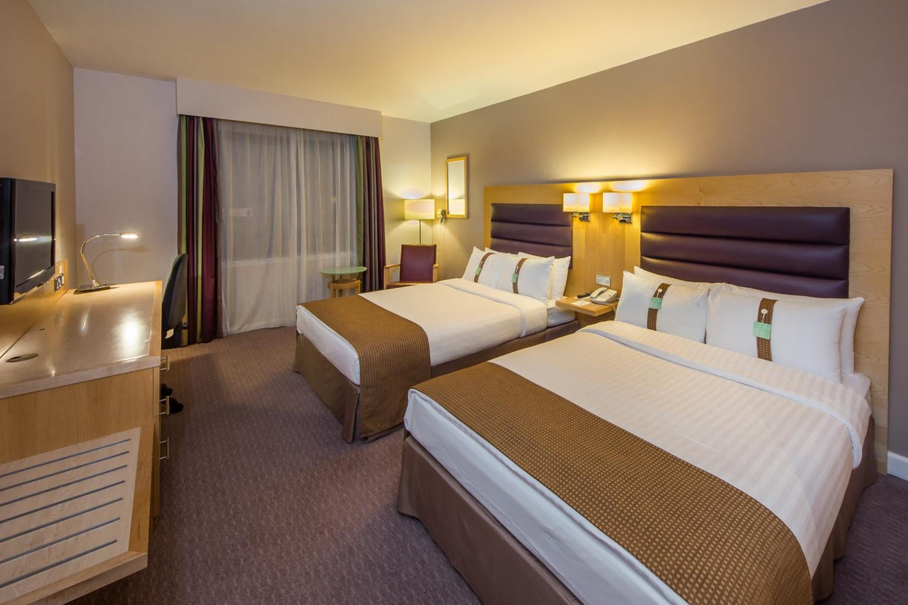 Standard Double Room with Two Double Beds - Photo 24