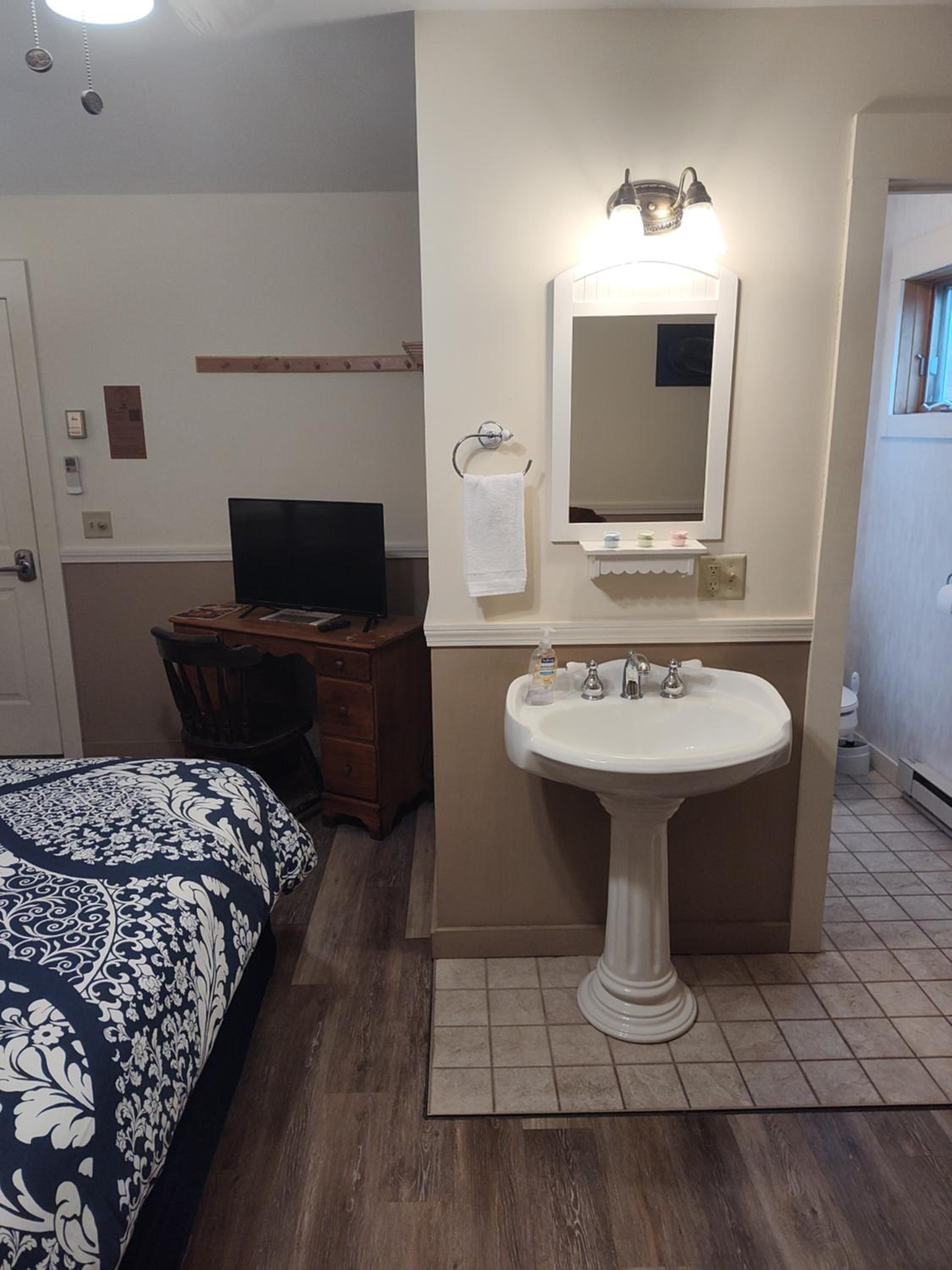 Deluxe Double Room photo 2
