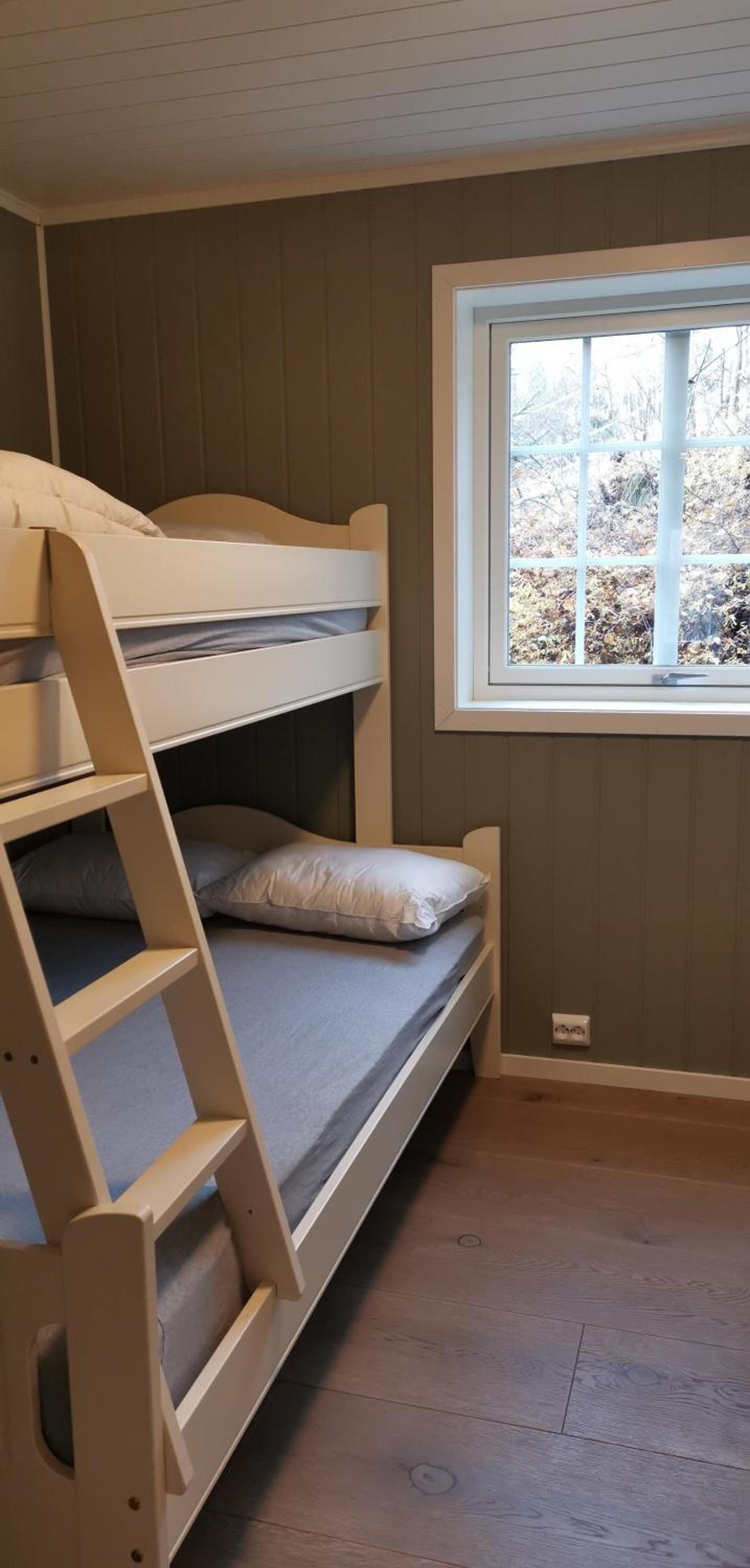 Four-Bedroom House photo 1