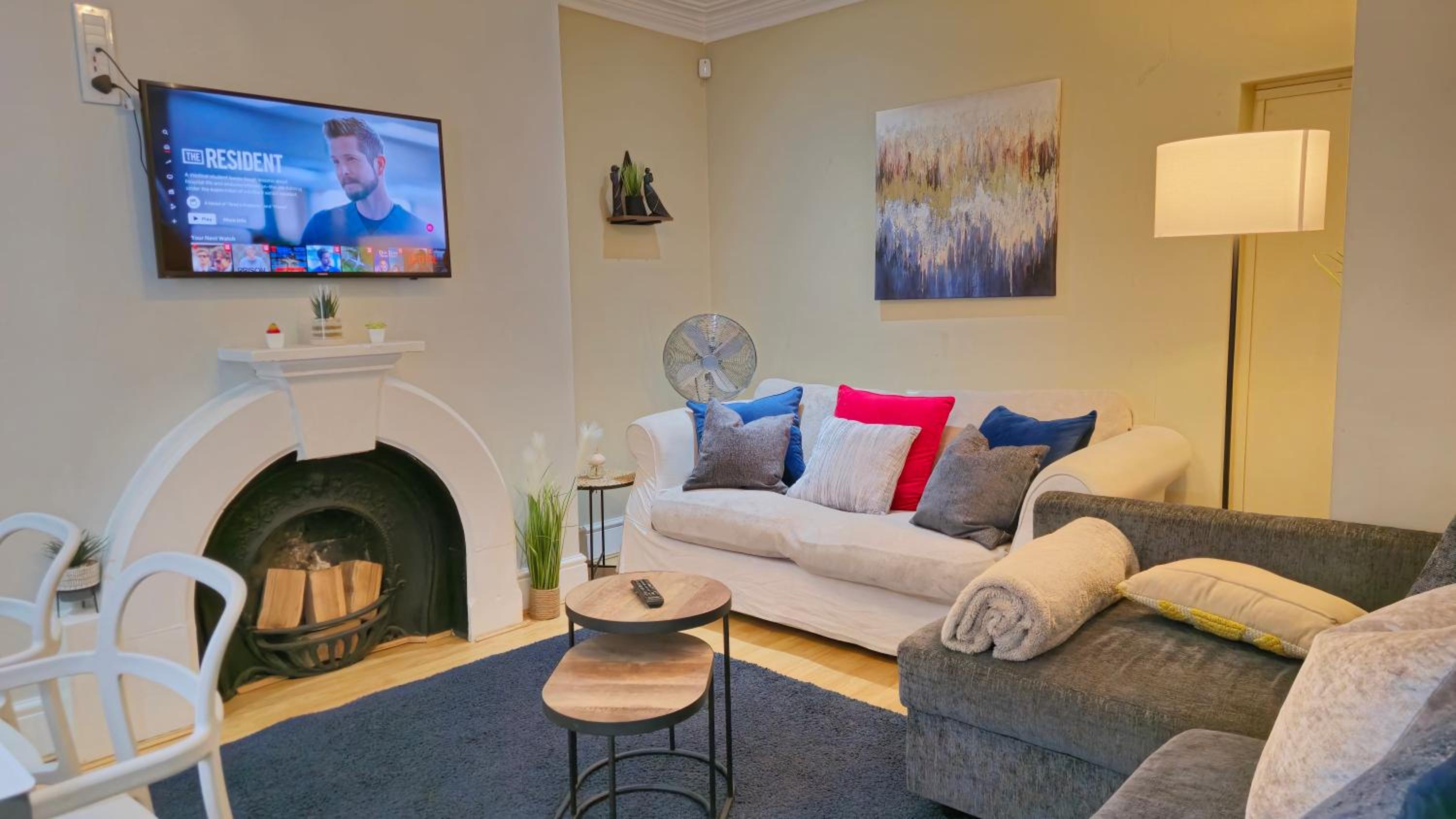 Three-Bedroom Apartment - Photo 14