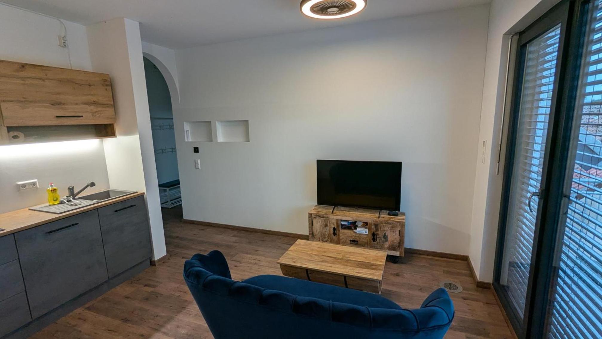 One-Bedroom Apartment with Balcony photo 1