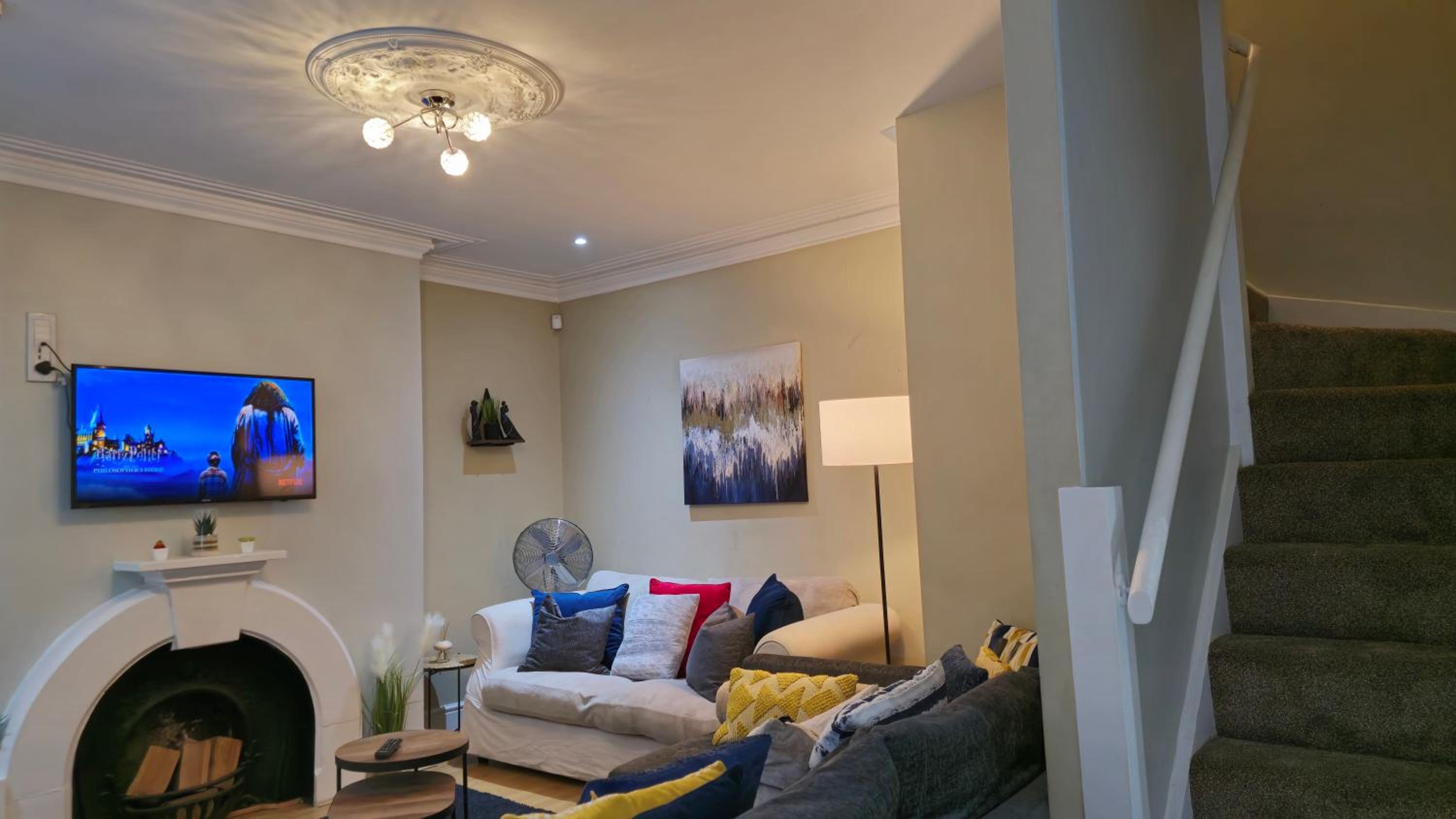 Three-Bedroom Apartment - Photo 17