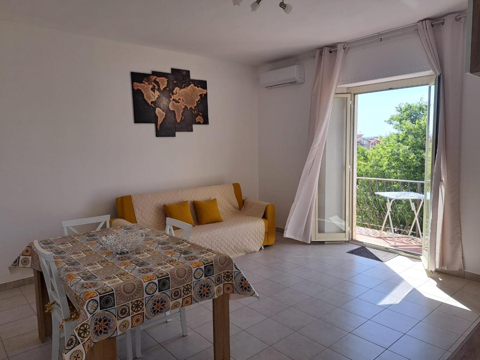 One-Bedroom Apartment With City View photo 1