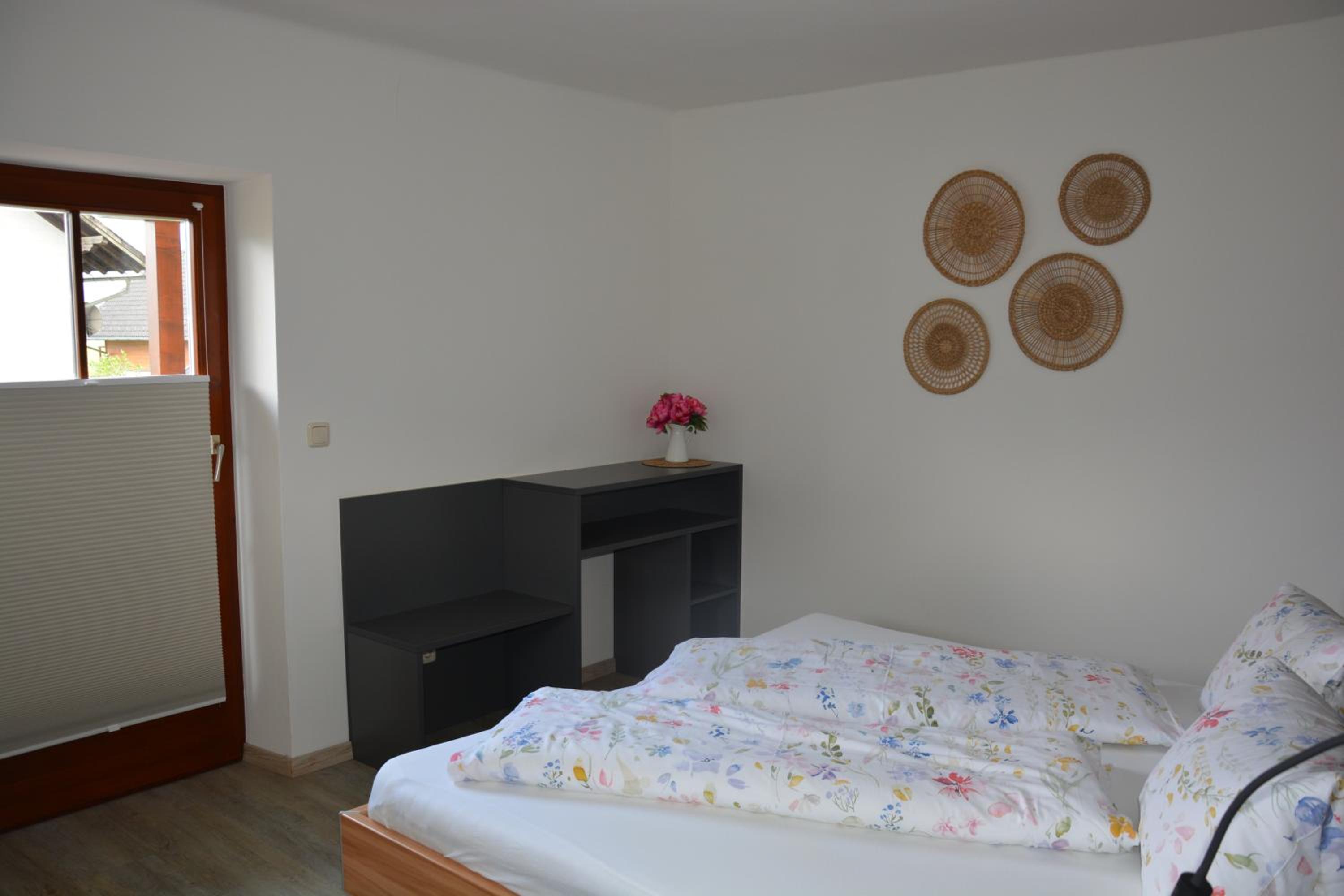 Two-Bedroom Apartment with Balcony photo 2