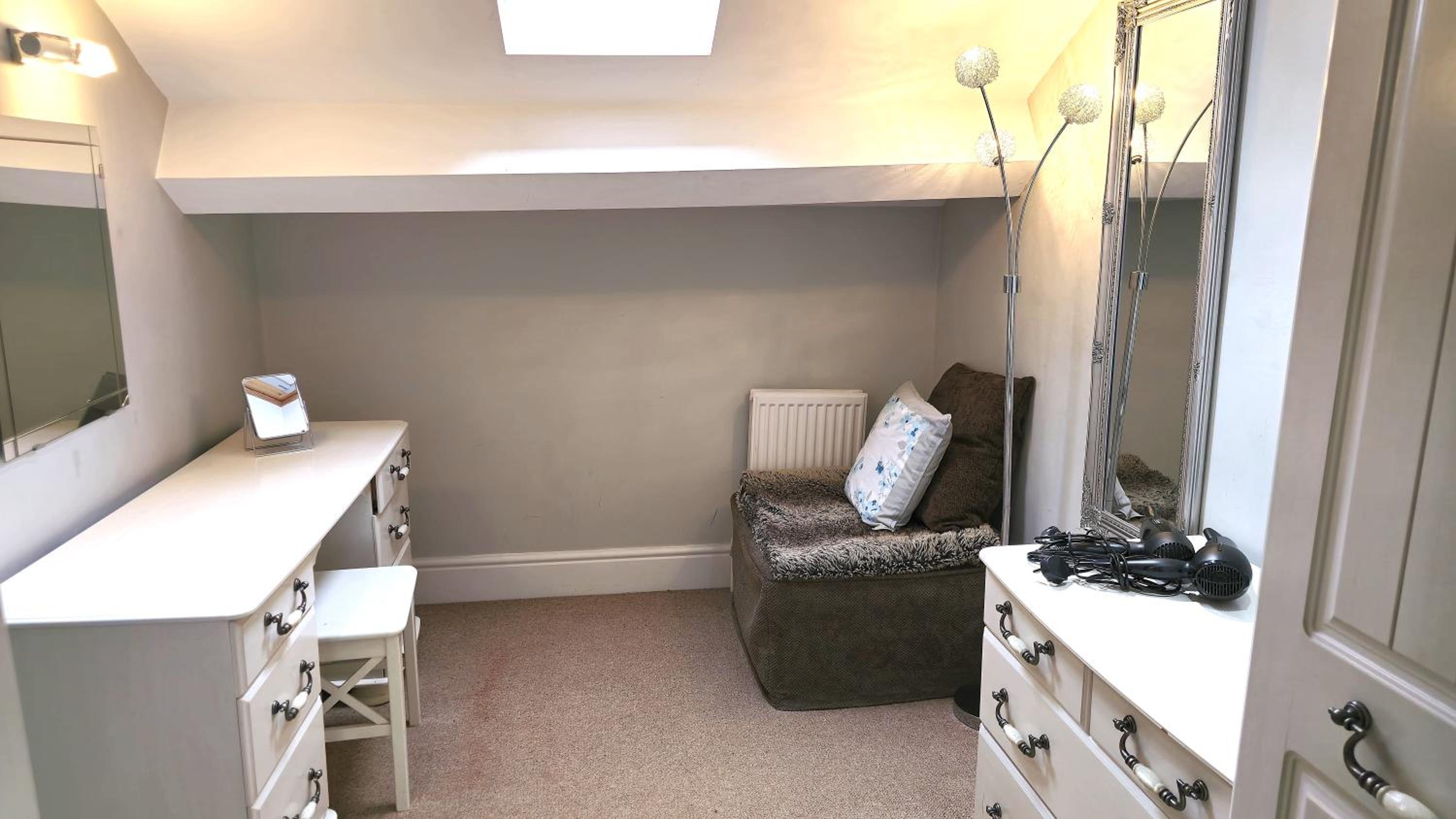 Three-Bedroom Apartment - Photo 22