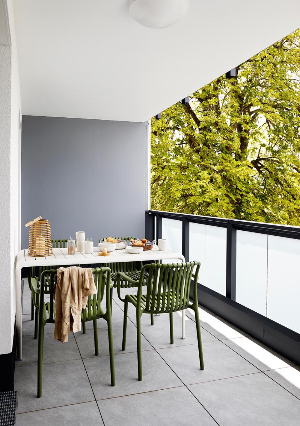 One-Bedroom Apartment with Balcony photo 3