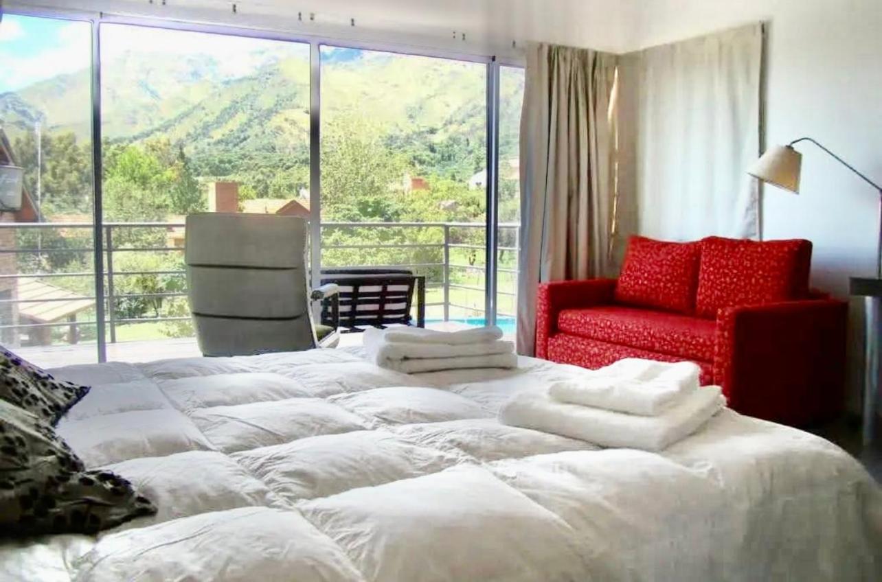 Deluxe Double or Twin Room with Mountain View