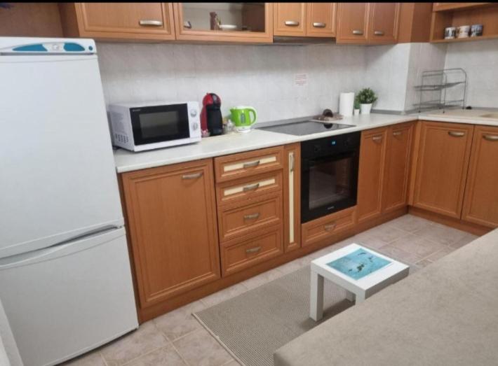 Two-Bedroom Apartment - Photo 9