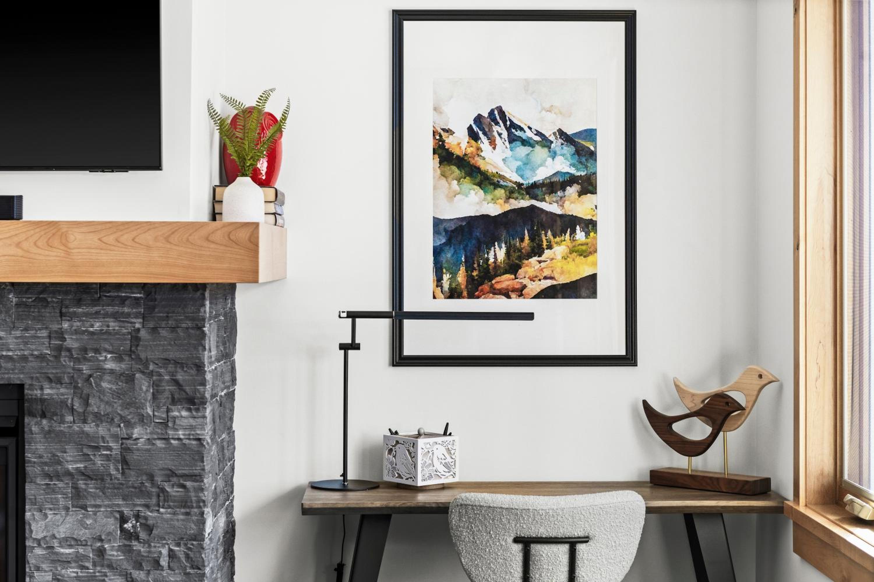 Apartment with Mountain View photo 3