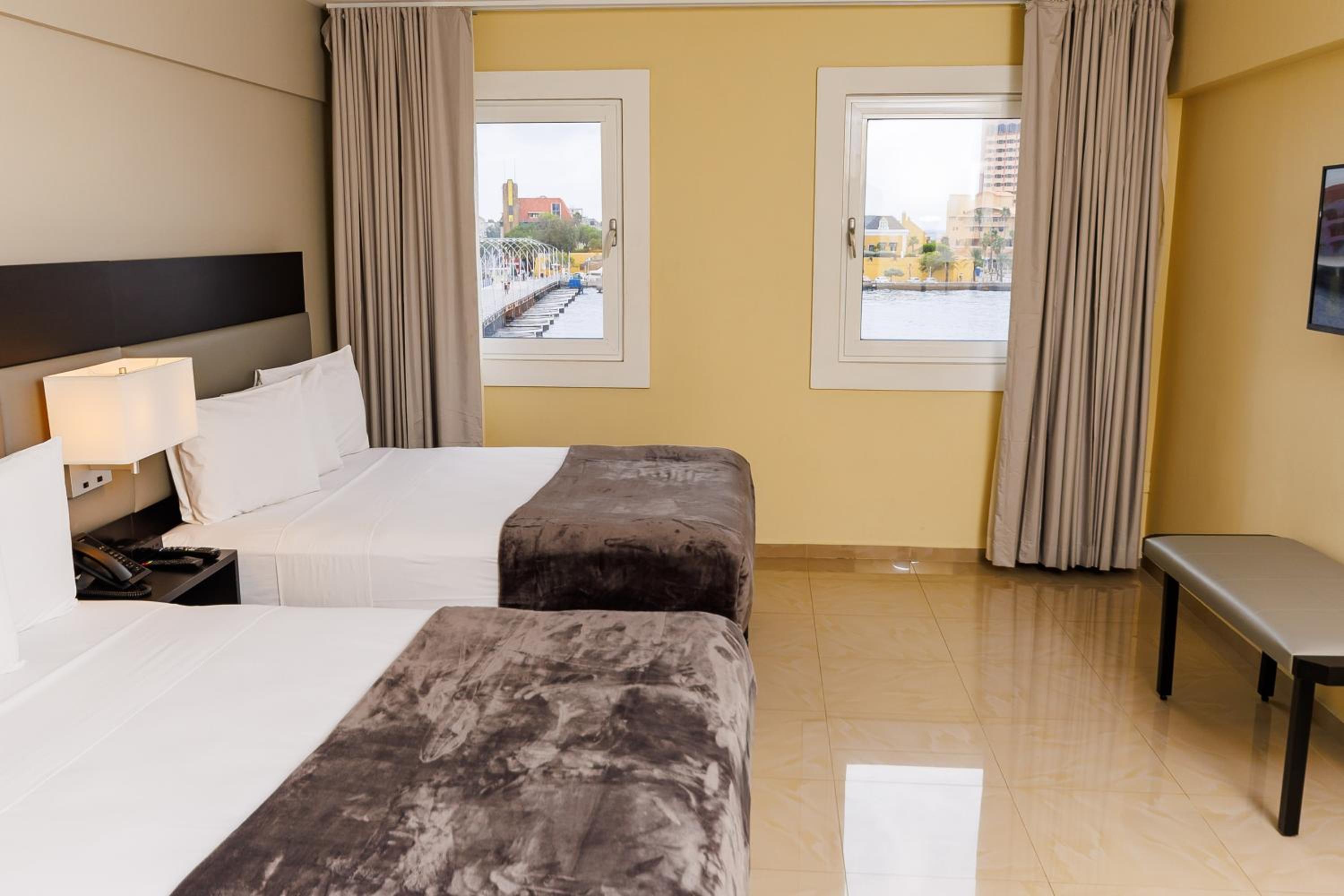 Queen Room with Two Queen Beds and Harbor View - Non-Smoking - Photo 1