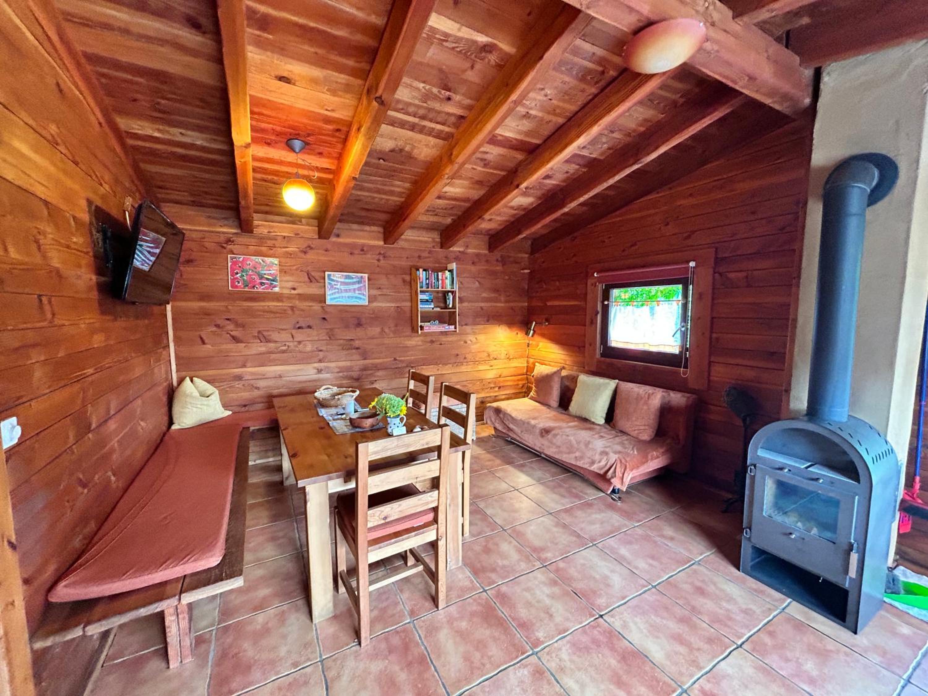 One-Bedroom House photo 1