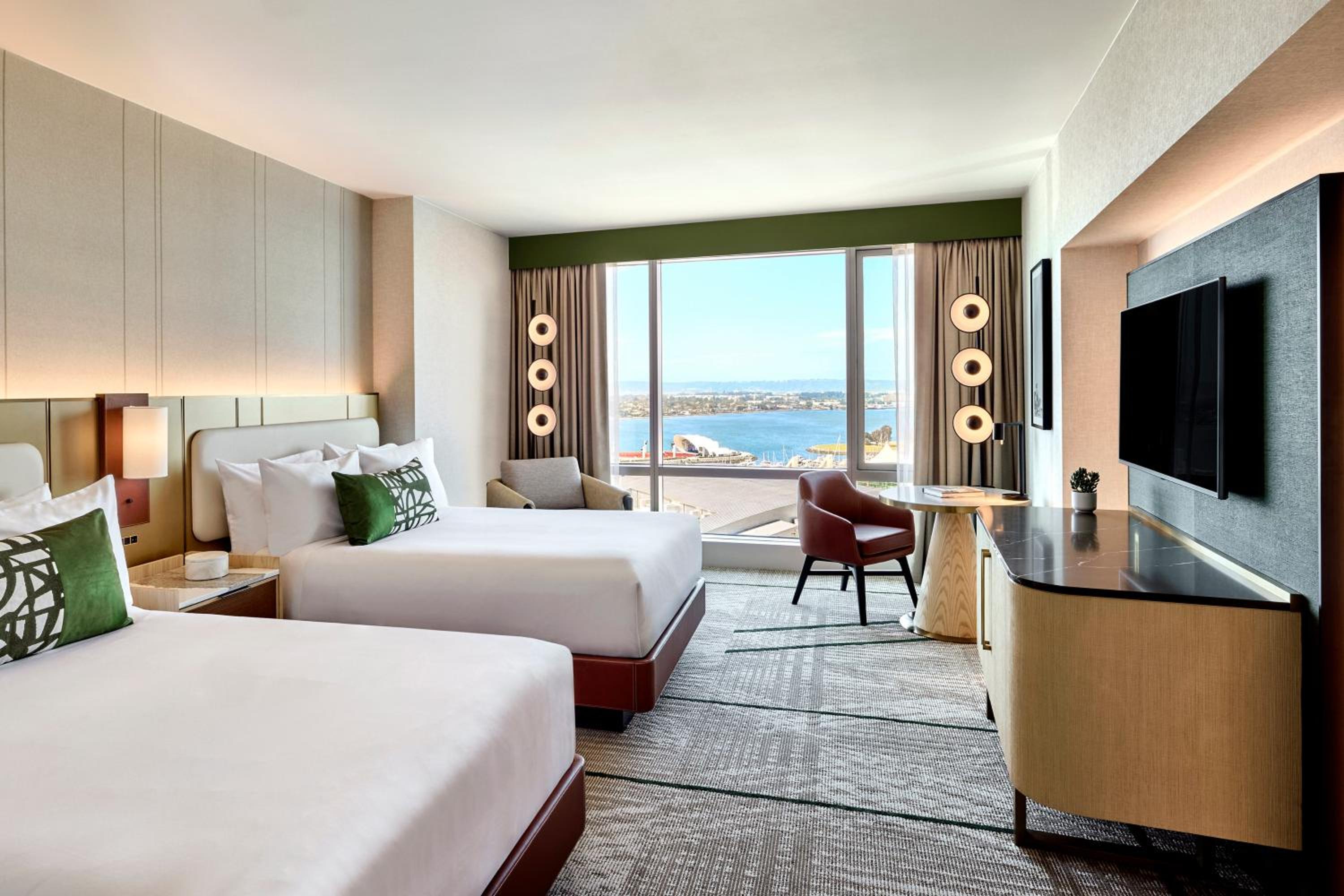 Premier Double Room with Two Double Beds - Photo 6