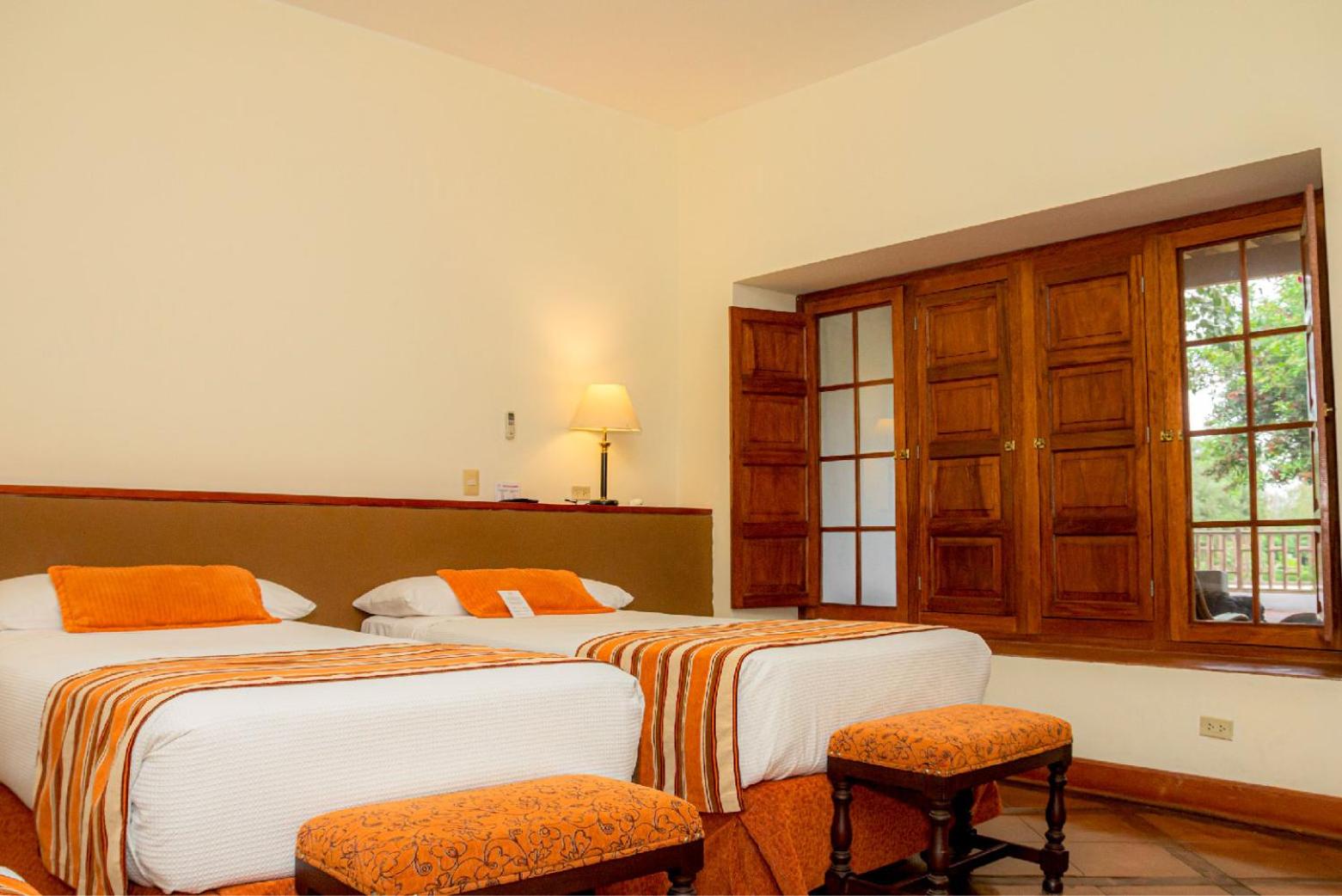 Queen Room with Garden View photo 2