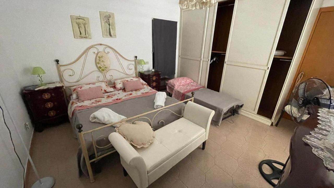 Large Double Or Twin Room photo 1
