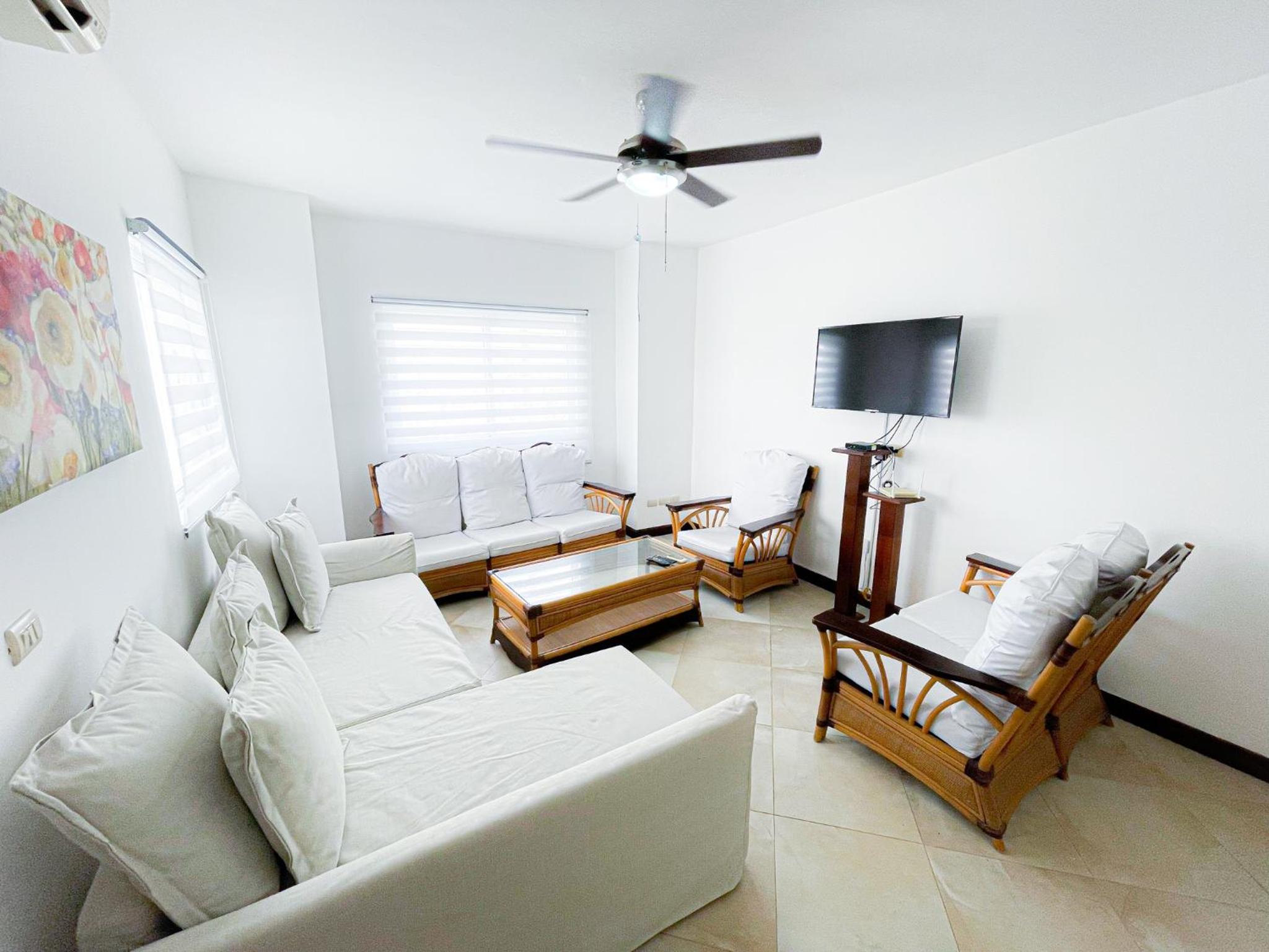 Apartment With Garden View