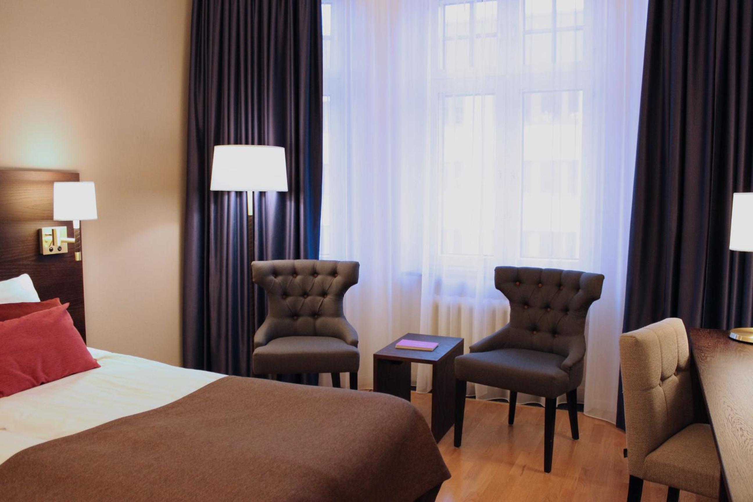 Standard Double or Twin Room - Photo 1