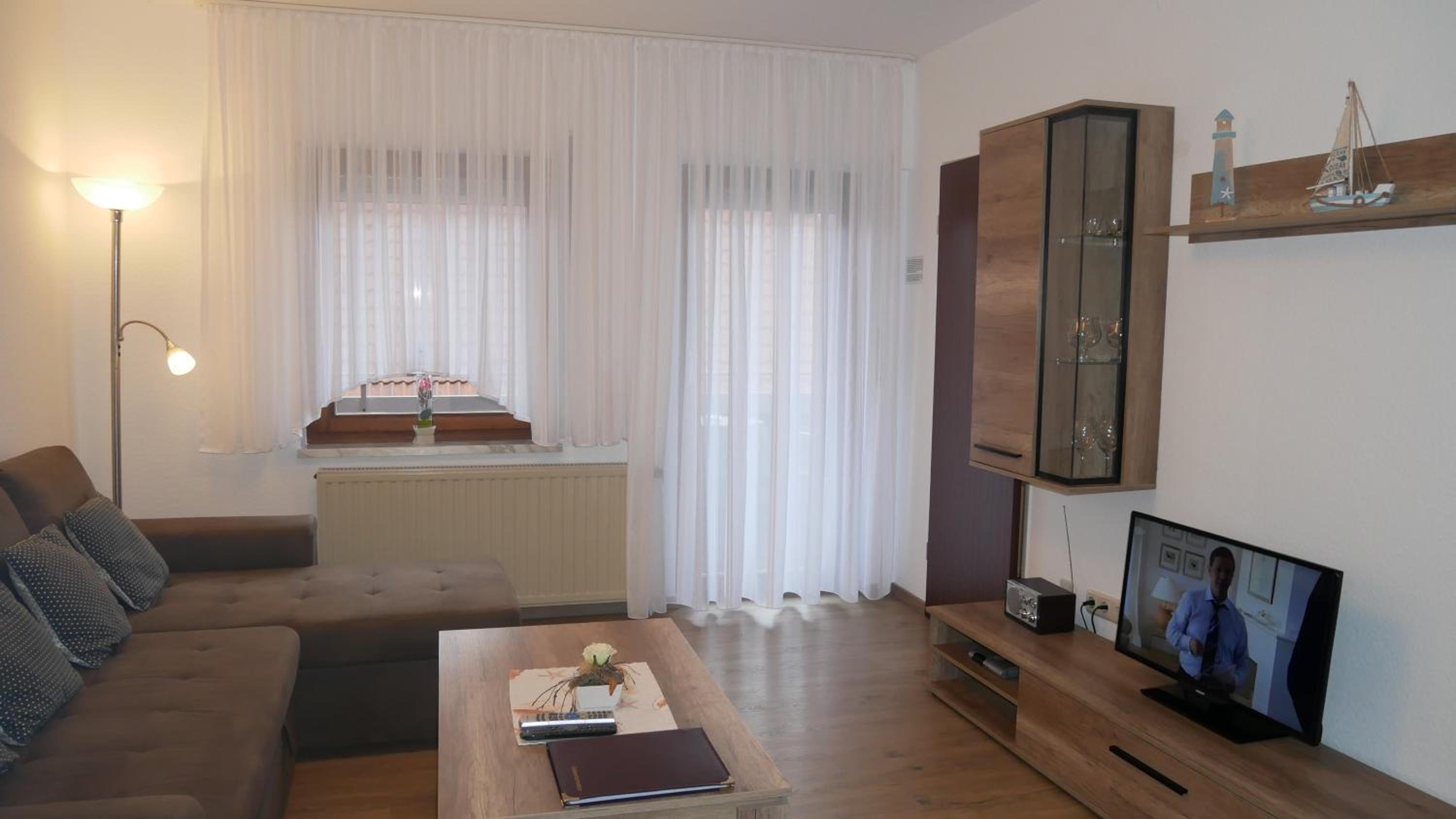 Apartment mit 1 Schlafzimmer im Obergeschoß photo 1