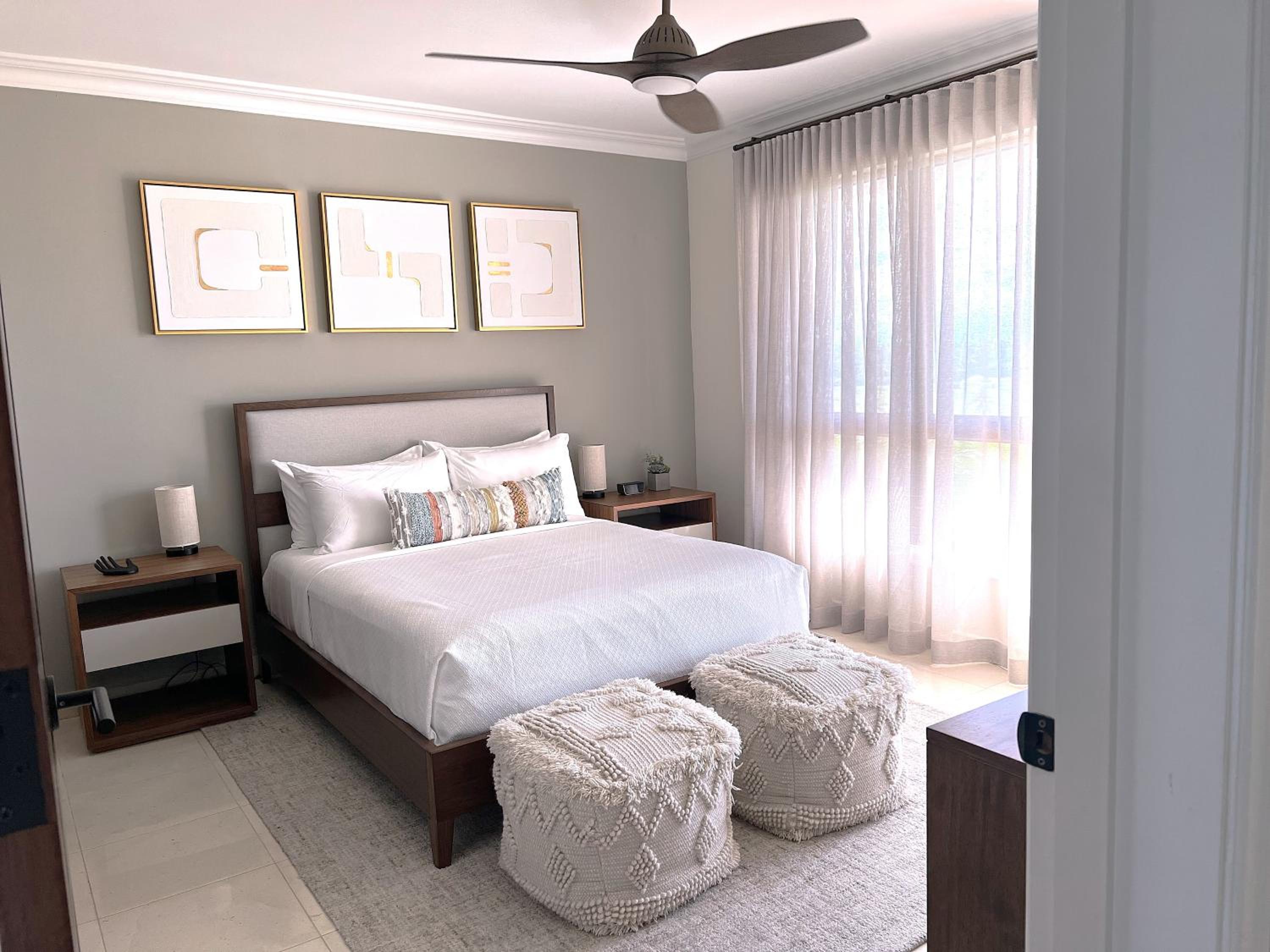 Premium Penthouse Apartment