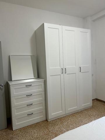 One-Bedroom Apartment with View photo 1