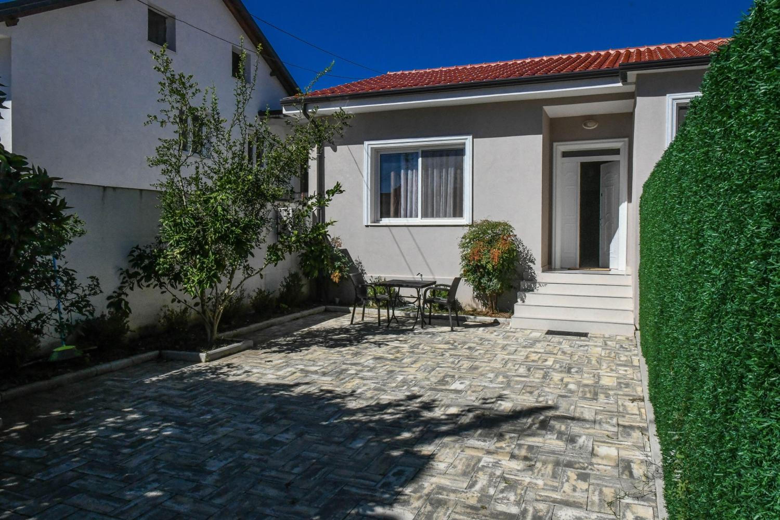 Two-Bedroom House photo 2