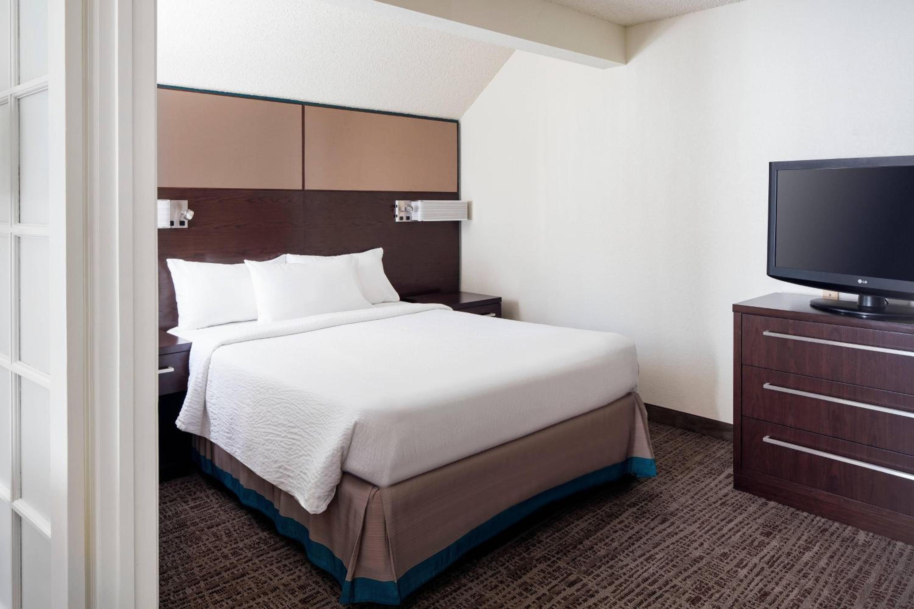 Penthouse Suite - Photo 6