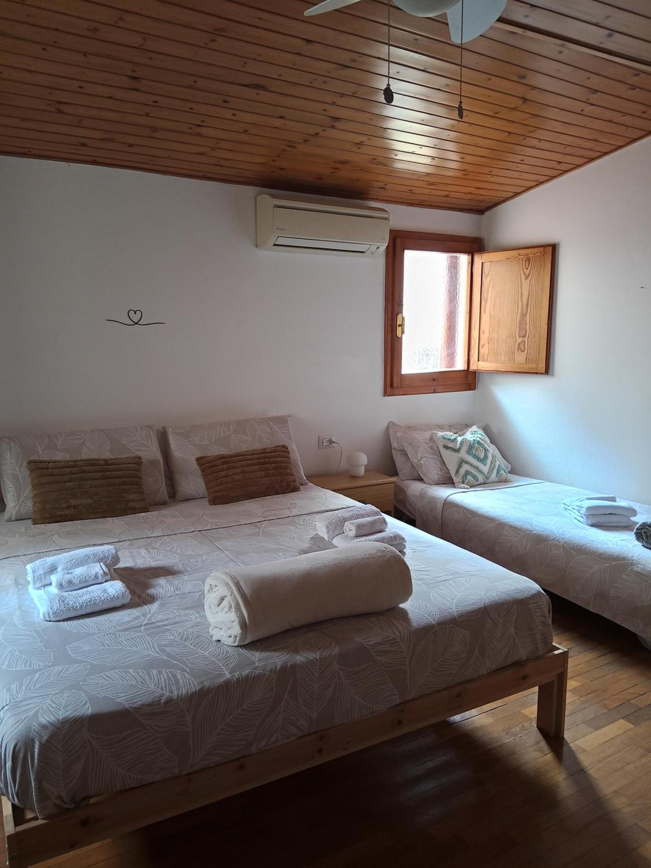 One-Bedroom Apartment photo 3