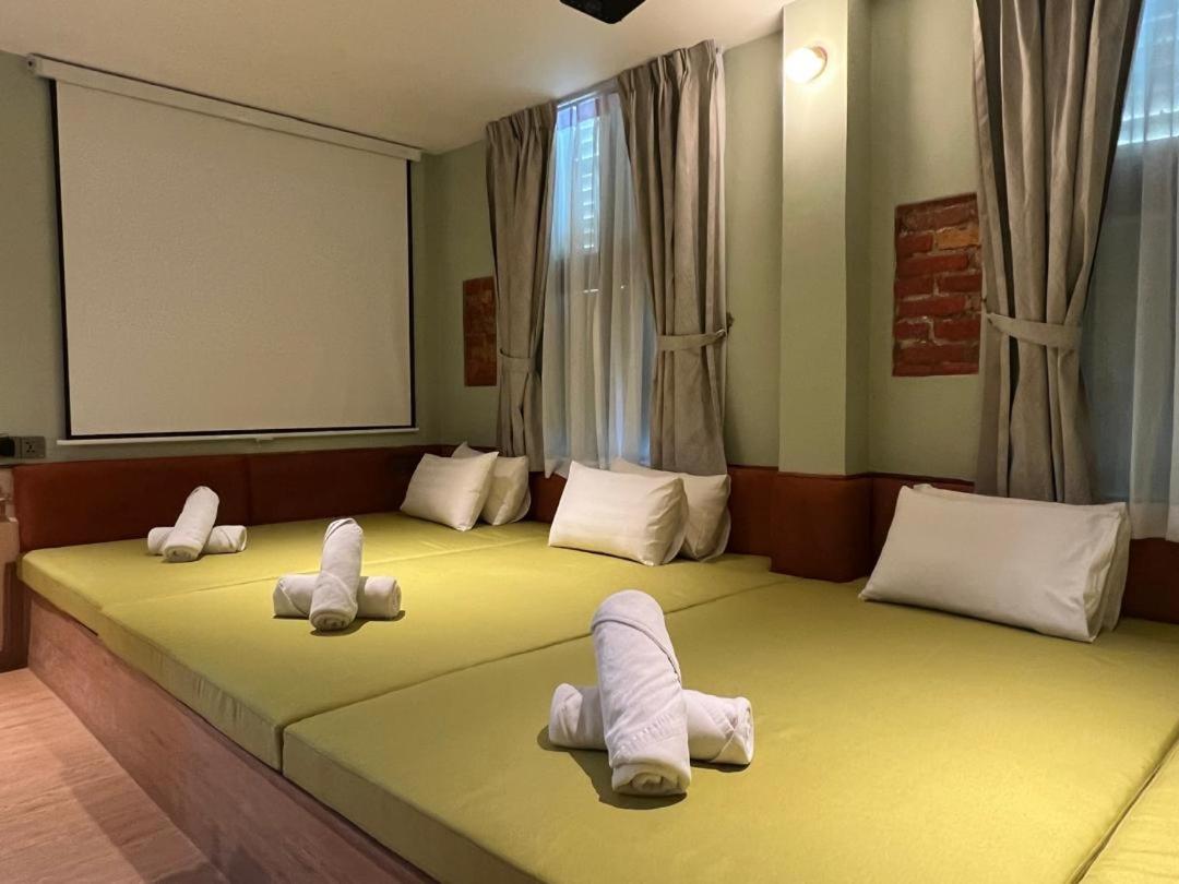  Premier Studio Tatami Suite with Sofa Bed and Karaoke Speaker photo 2