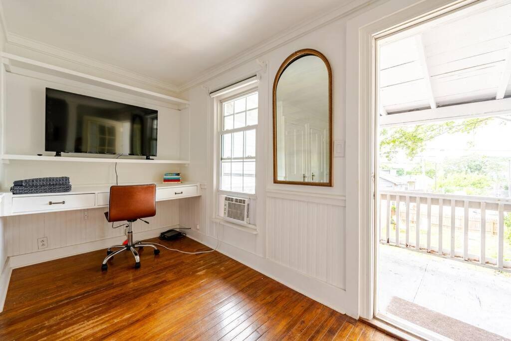 One-Bedroom House photo 1