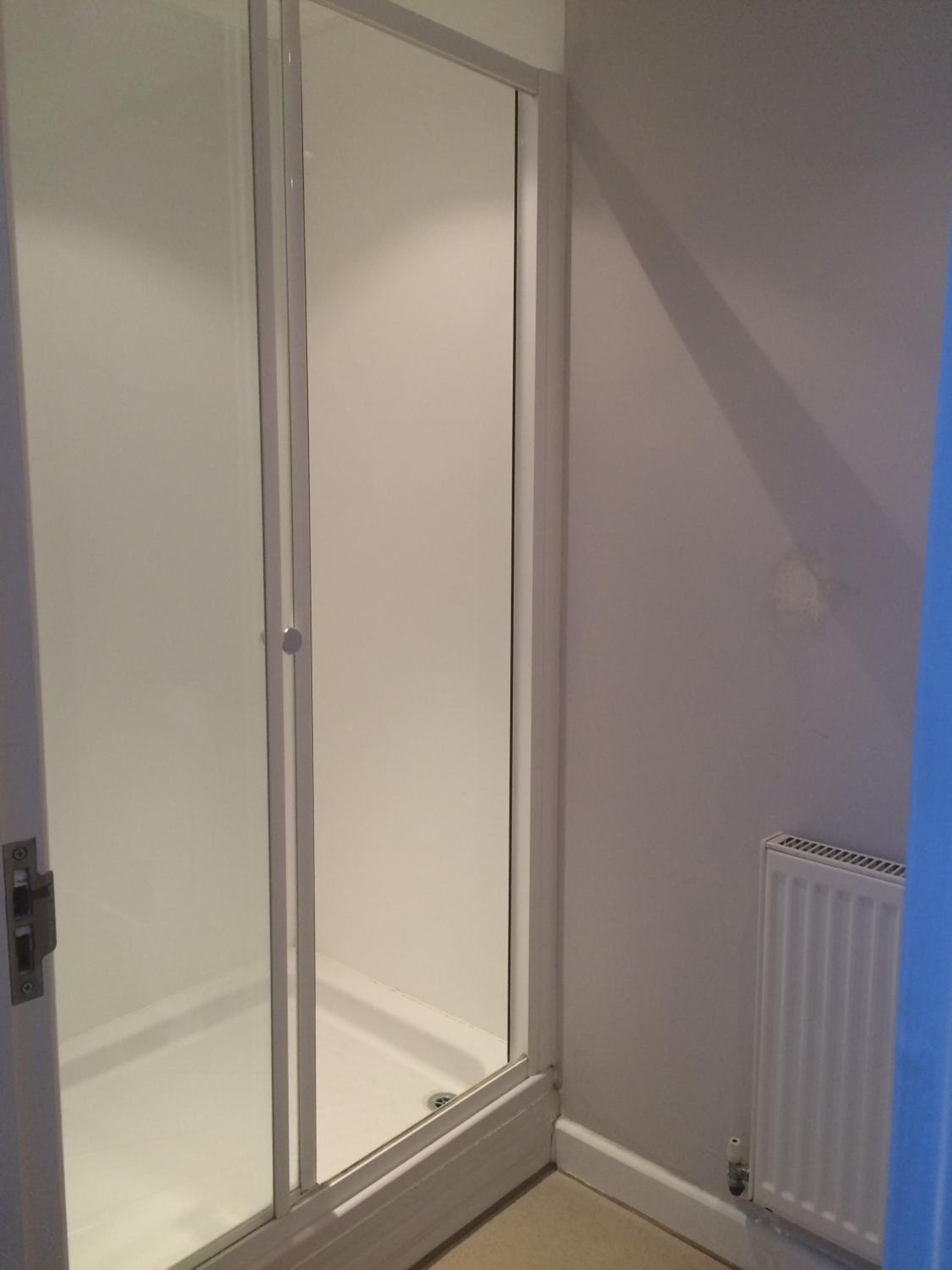 Twin Room - Photo 5